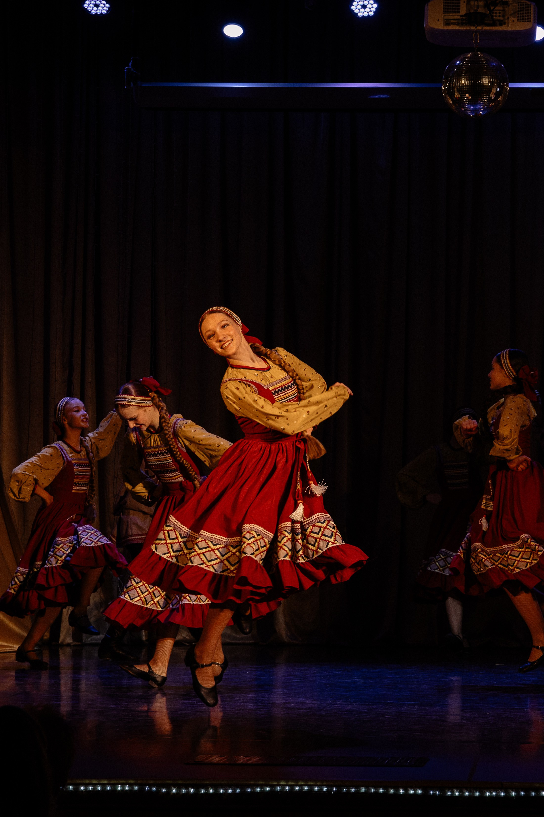 Сибирские узоры ДК Ефремова. Фотограф Юлия Мальцева