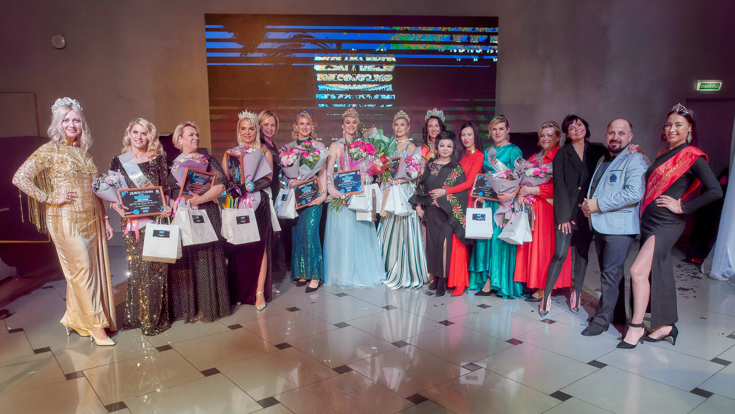 Блондинка Междуреченска. Семейный и детский фотограф в Междуреченск Олег Бамбульский