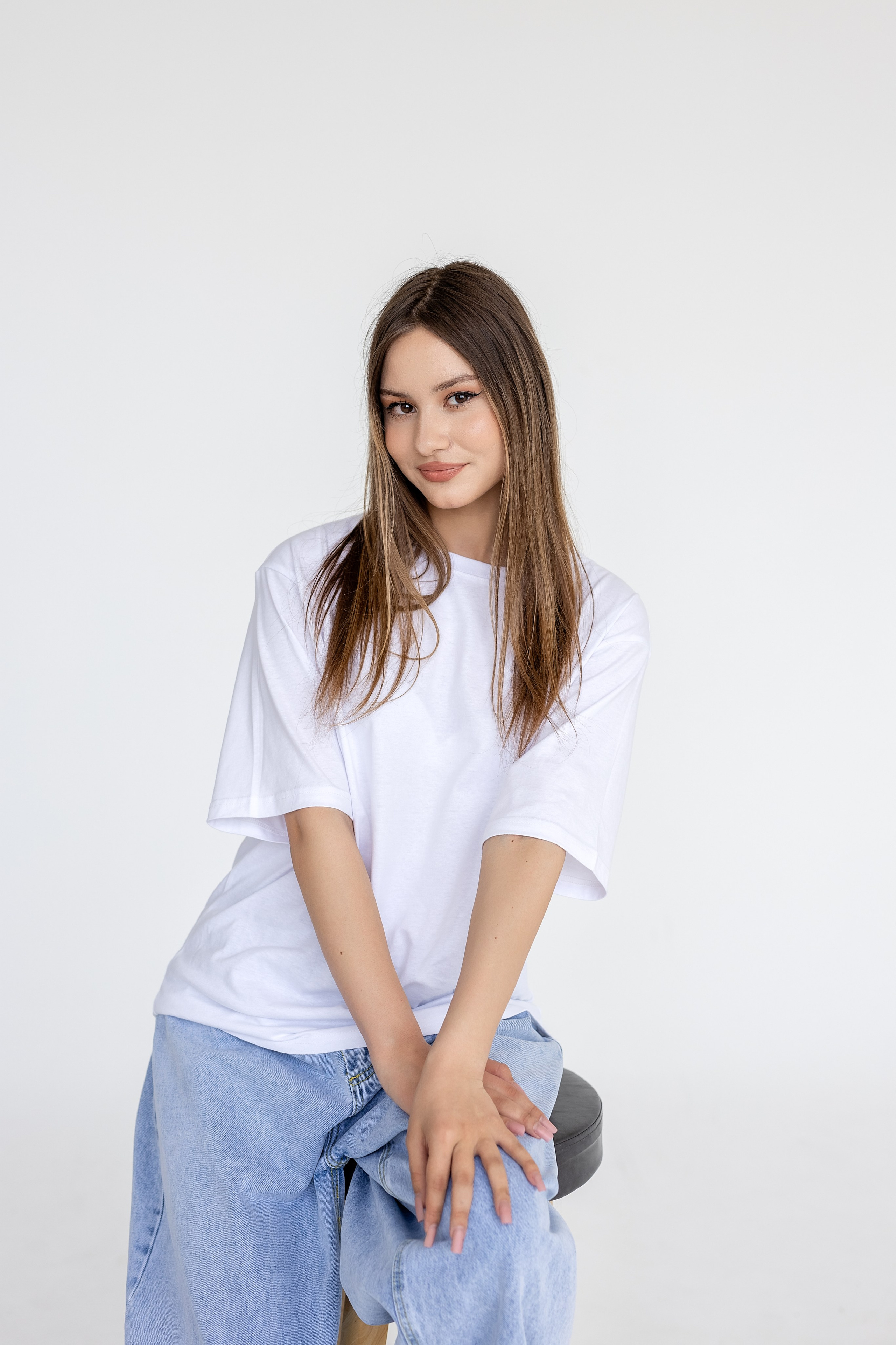 Школа 11, 9-г класс. Артём. Стильный выпускной альбом Владивосток фотограф Вероника Мигачева