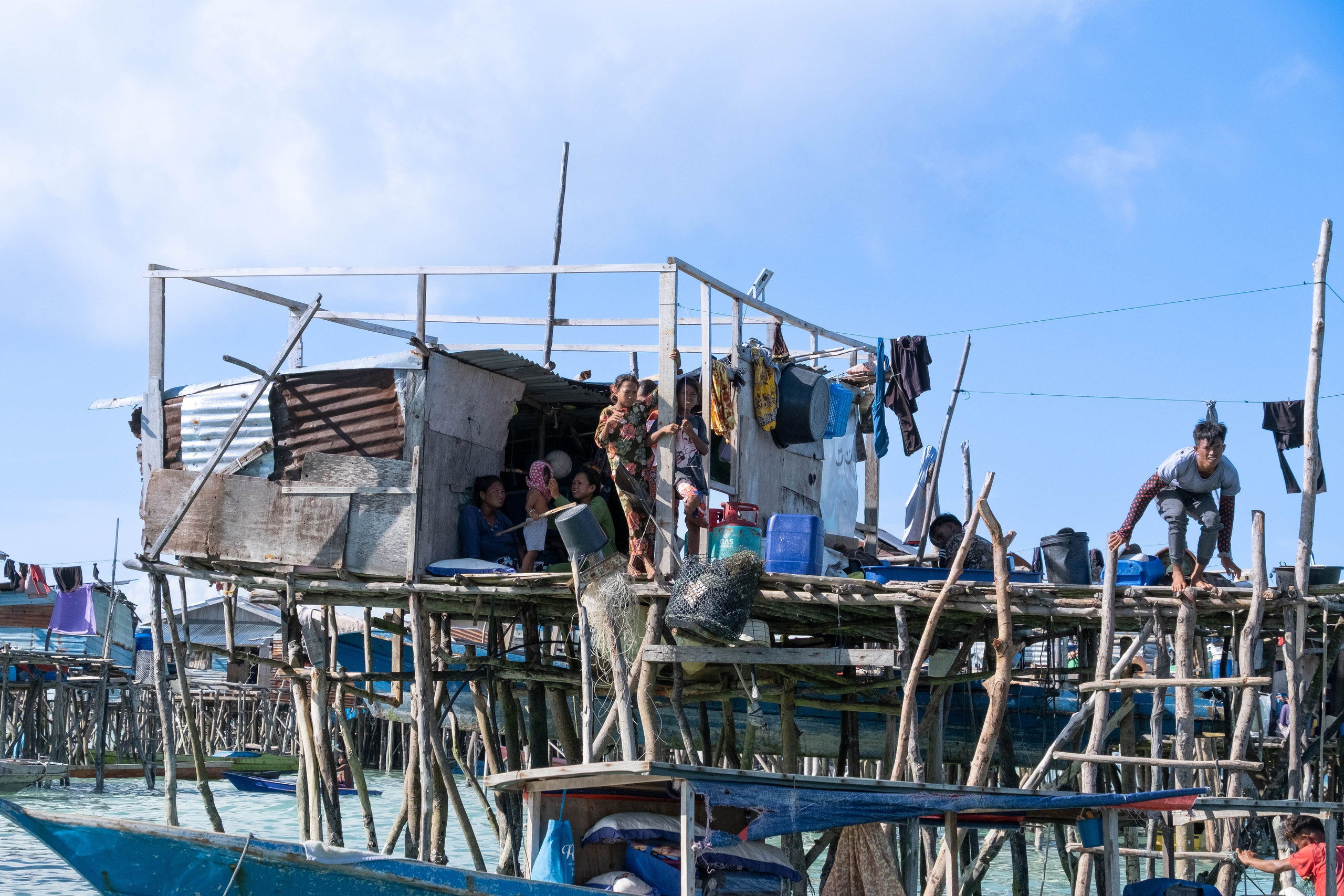 Остров. Цыгане. Фотографии из путешествий