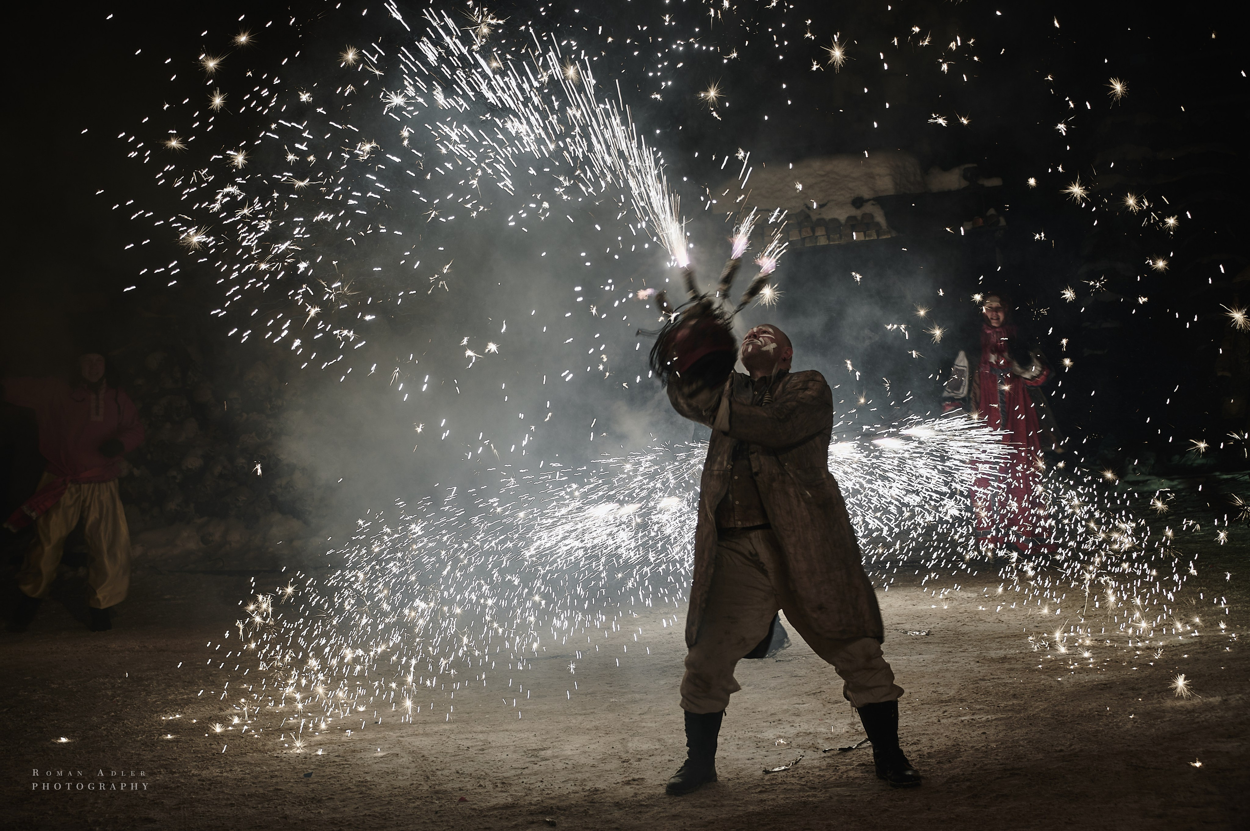 Новогодняя сказка от Ночных волков. Фотограф Роман Адлер