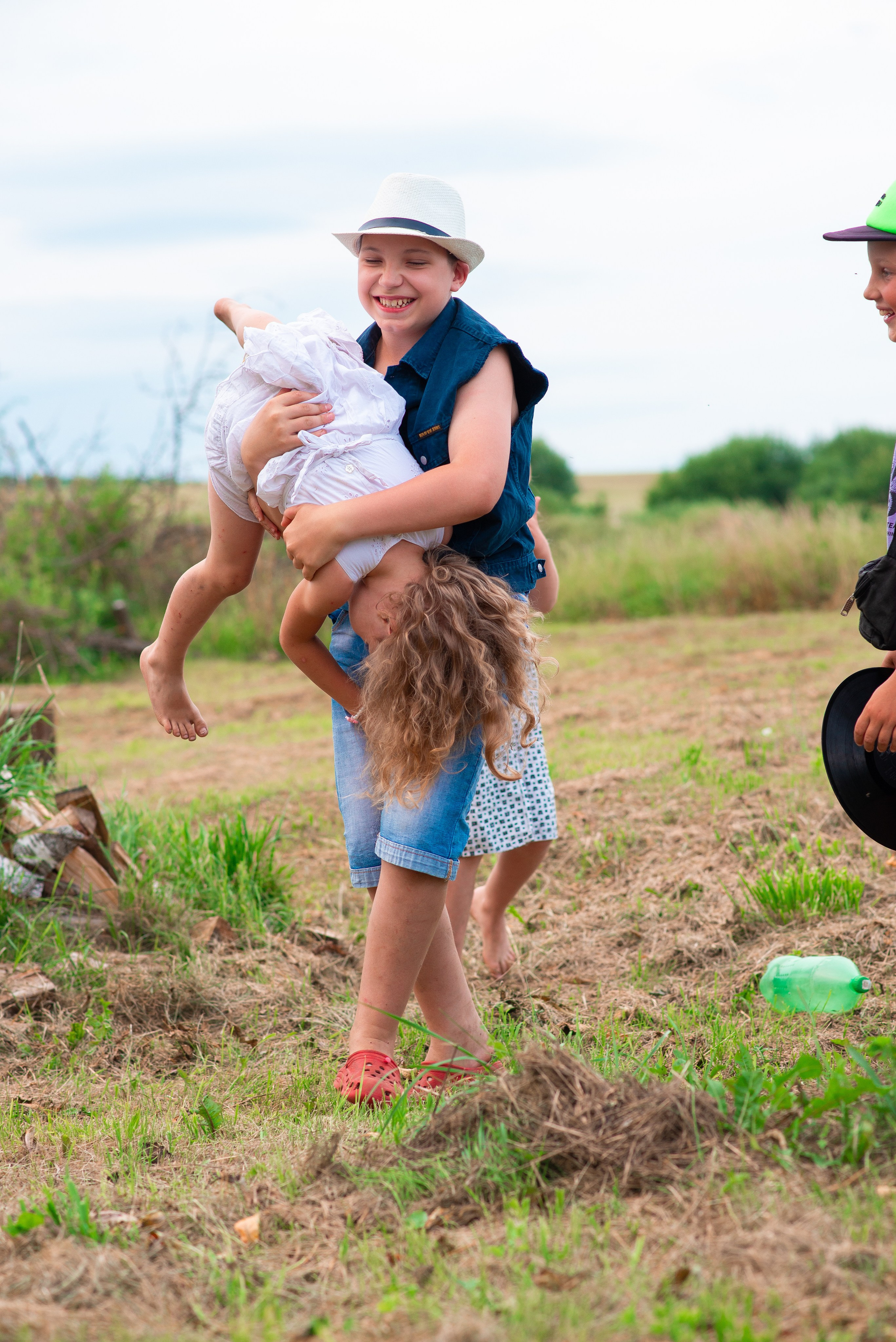 Деревенская история. Семейный фотограф на выписку из роддома и крещение Минск Настя Гришук