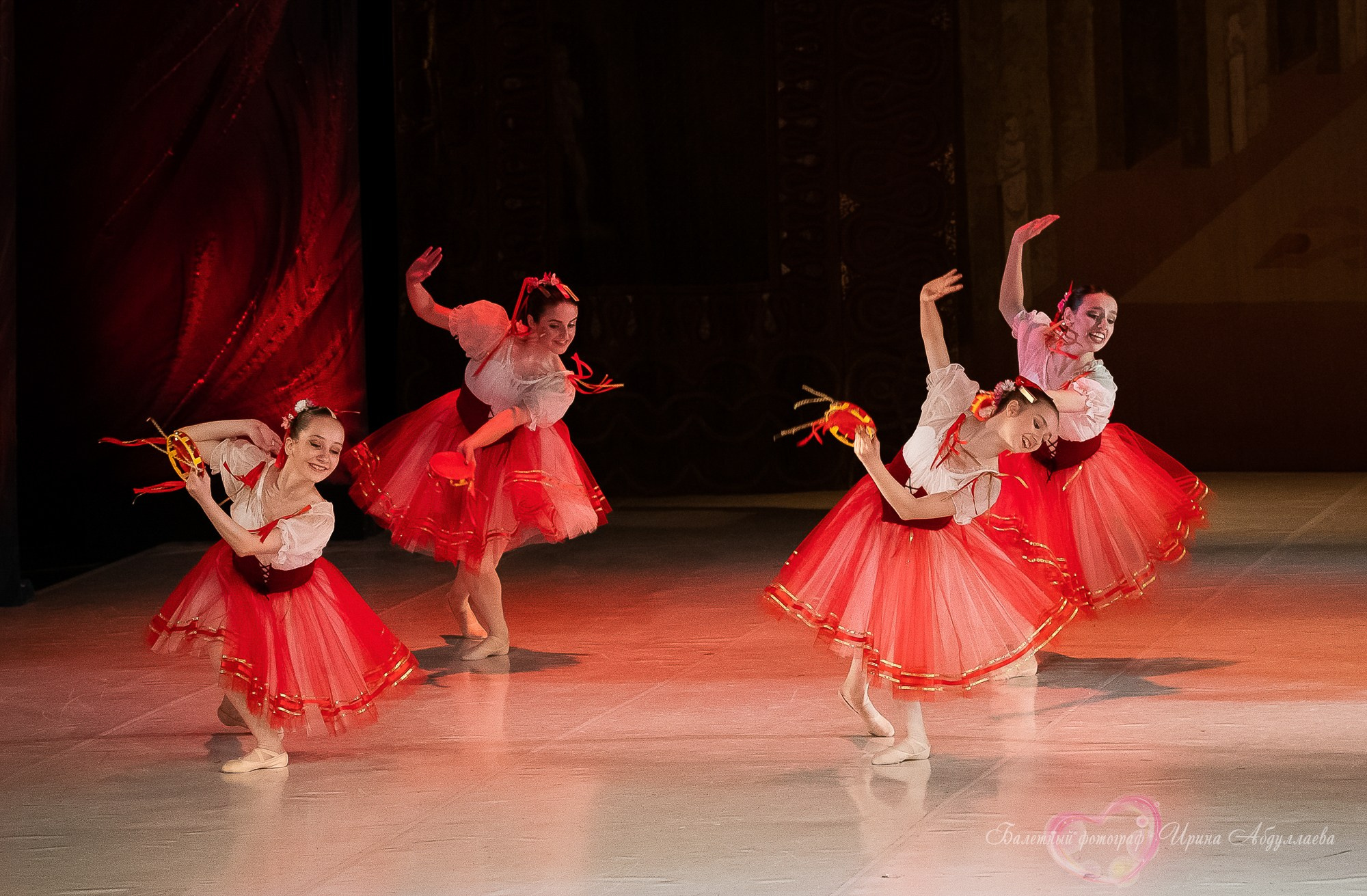 Хореографический колледж ЛЕДЯХ «НАСТАВНИКИ»