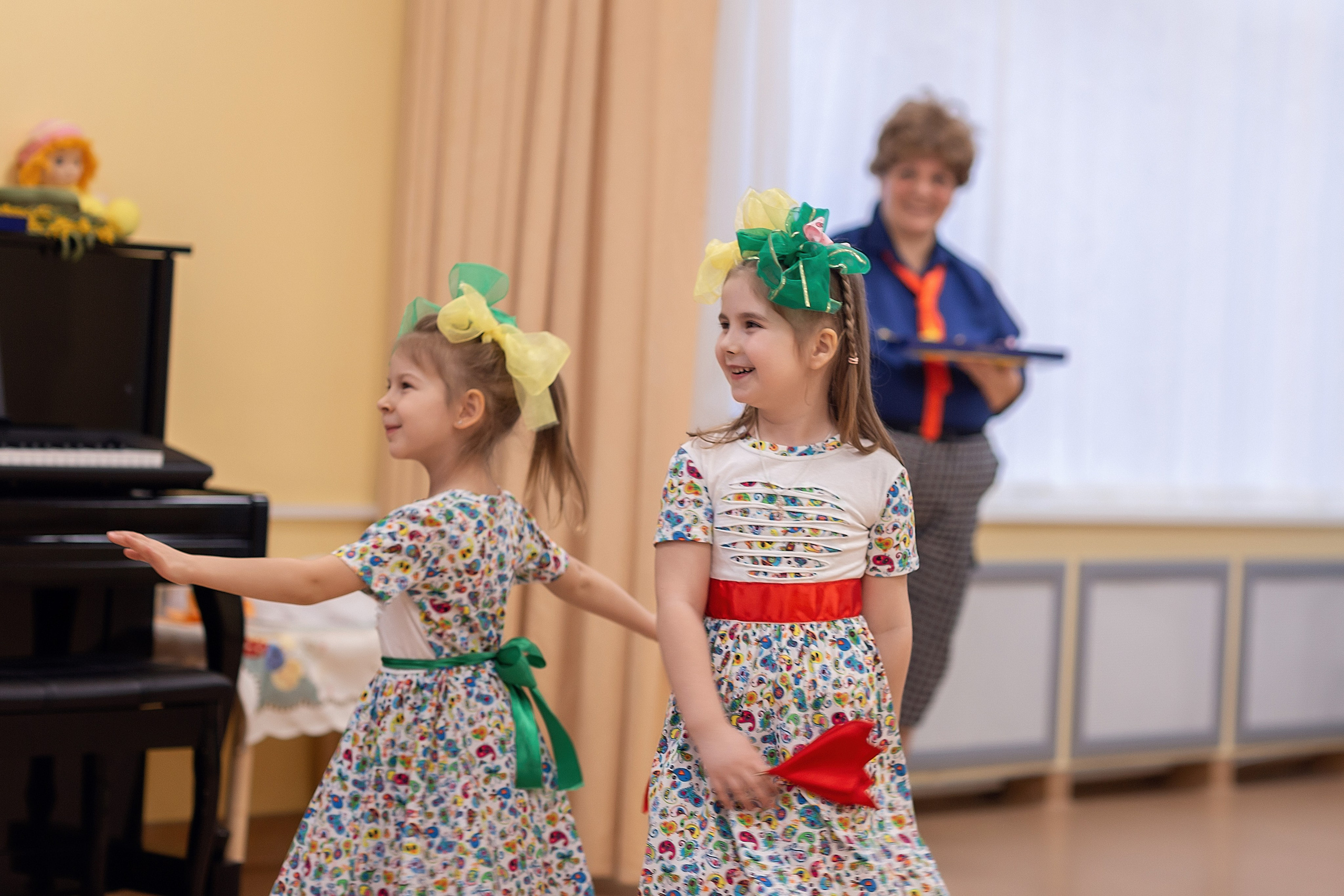 Весенний утренник_старшая группа_2025. Семейный фотограф в Санкт-Петербурге