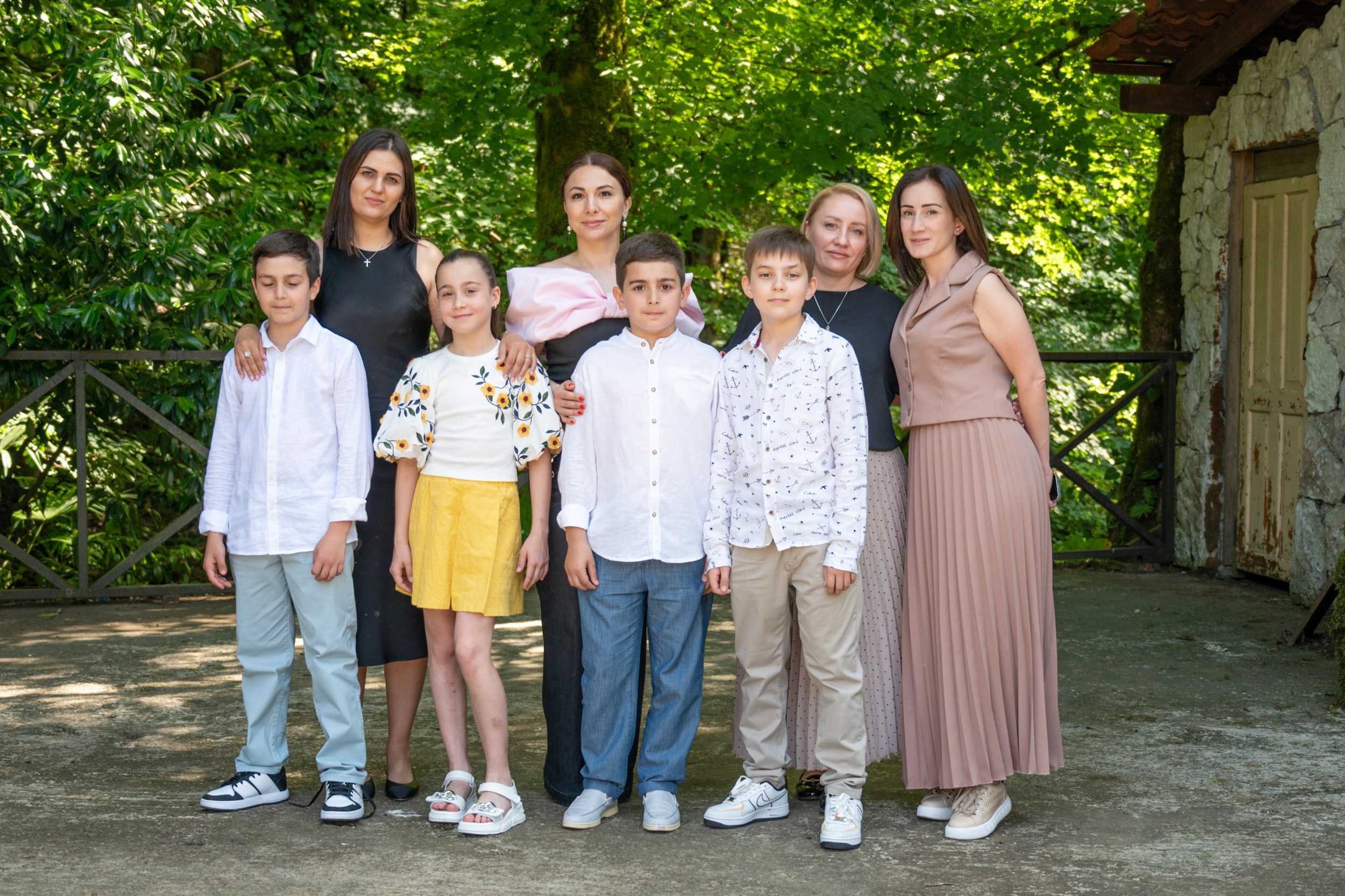 Праздник окончания учебного года 2024. Фотографирую счастливых людей в Сочи