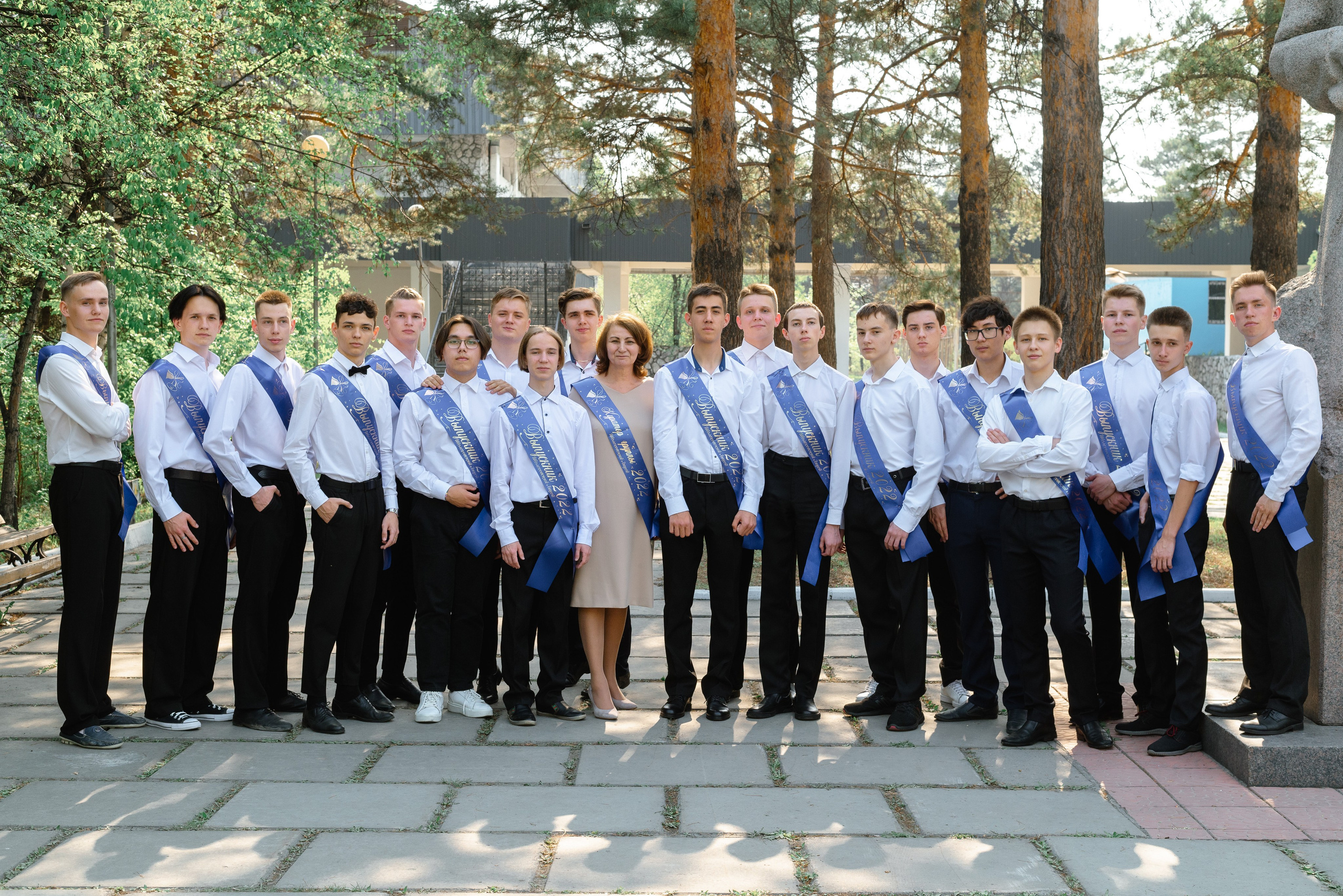 Выпускной 9-11классы. Выпускные книги Анапа Новороссийск Краснодар