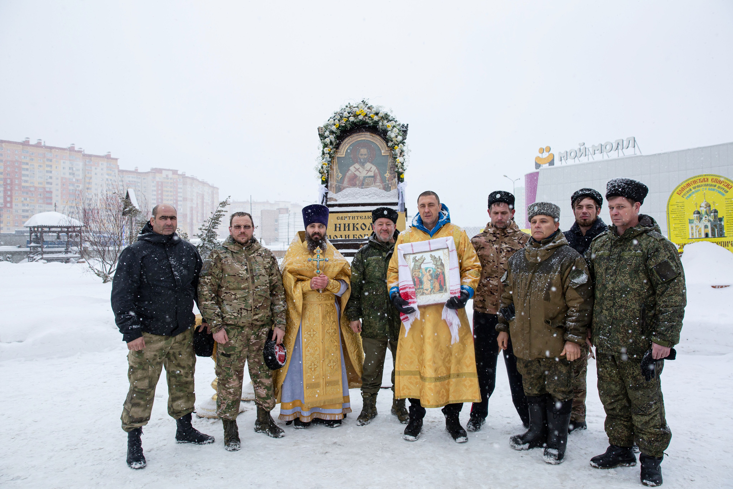 Крестный ход по д. Островцы Раменского городского округа. Семейный и детский фотограф Анна Петракова