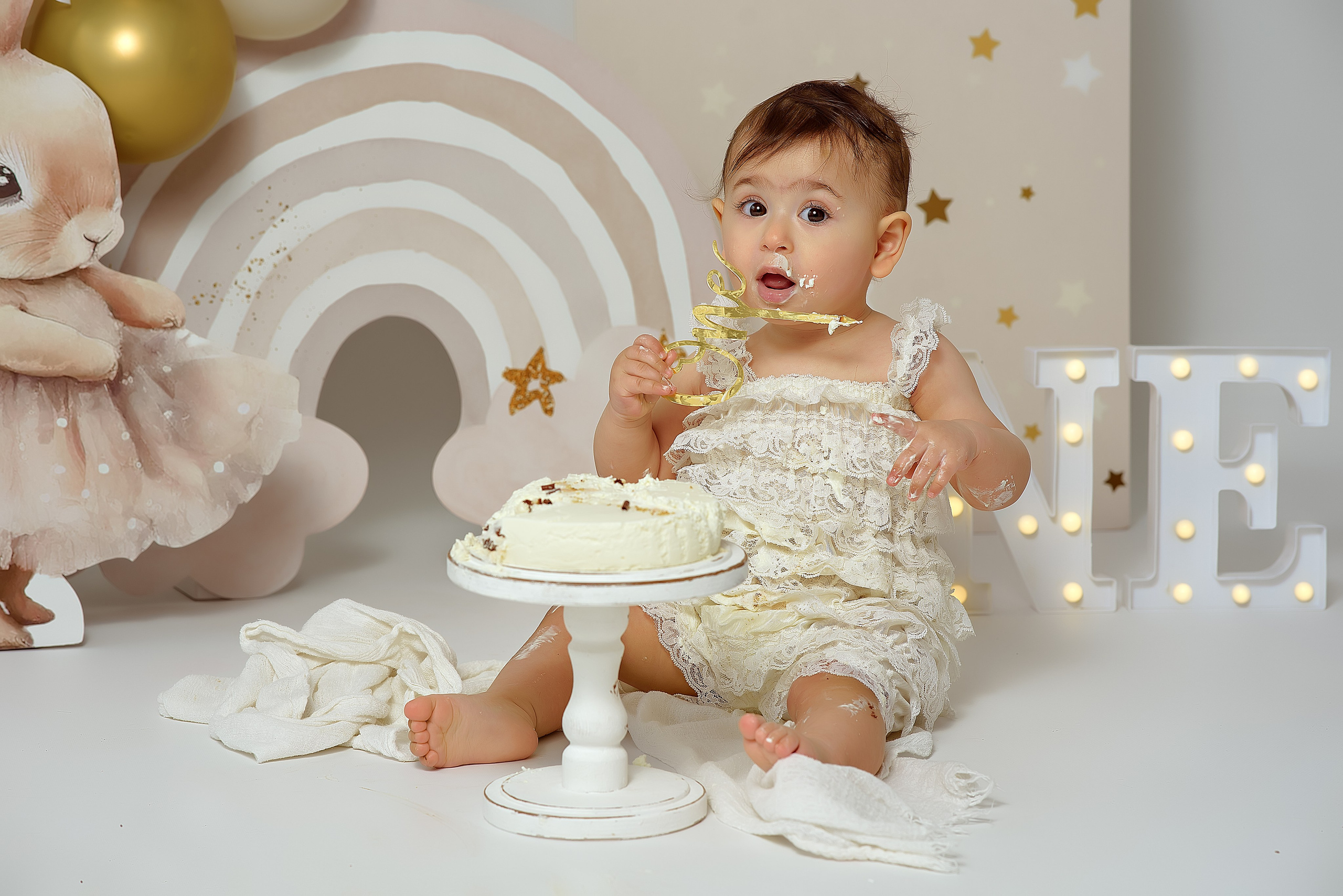 Крушение тортика. Фотограф беременности и новорожденных в Рязани