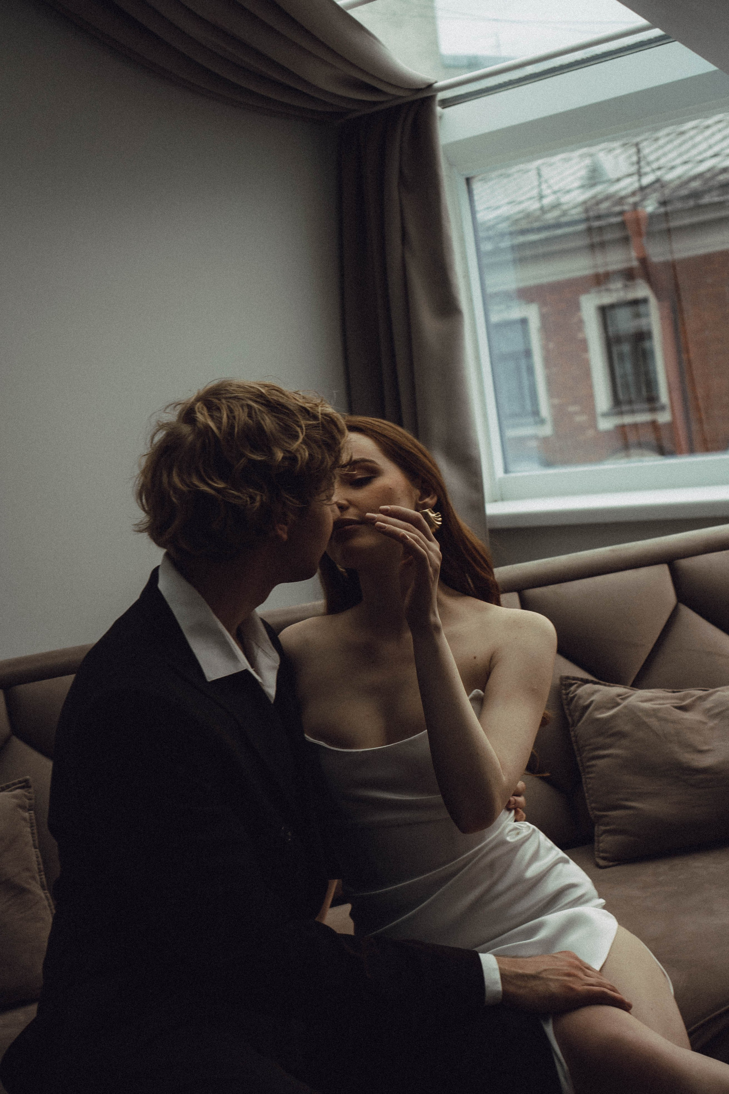 СВАДЕБНАЯ СЬЕМКА В ОТЕЛЕ. СБОРЫ ЖЕНИХА И НЕВЕСТЫ И ТАКЖЕ ТОР И ПОДГОТОВКА К ПРОГУЛКЕ. Профессиональный фотограф, Санкт-Петербург — Виктория Богомолова