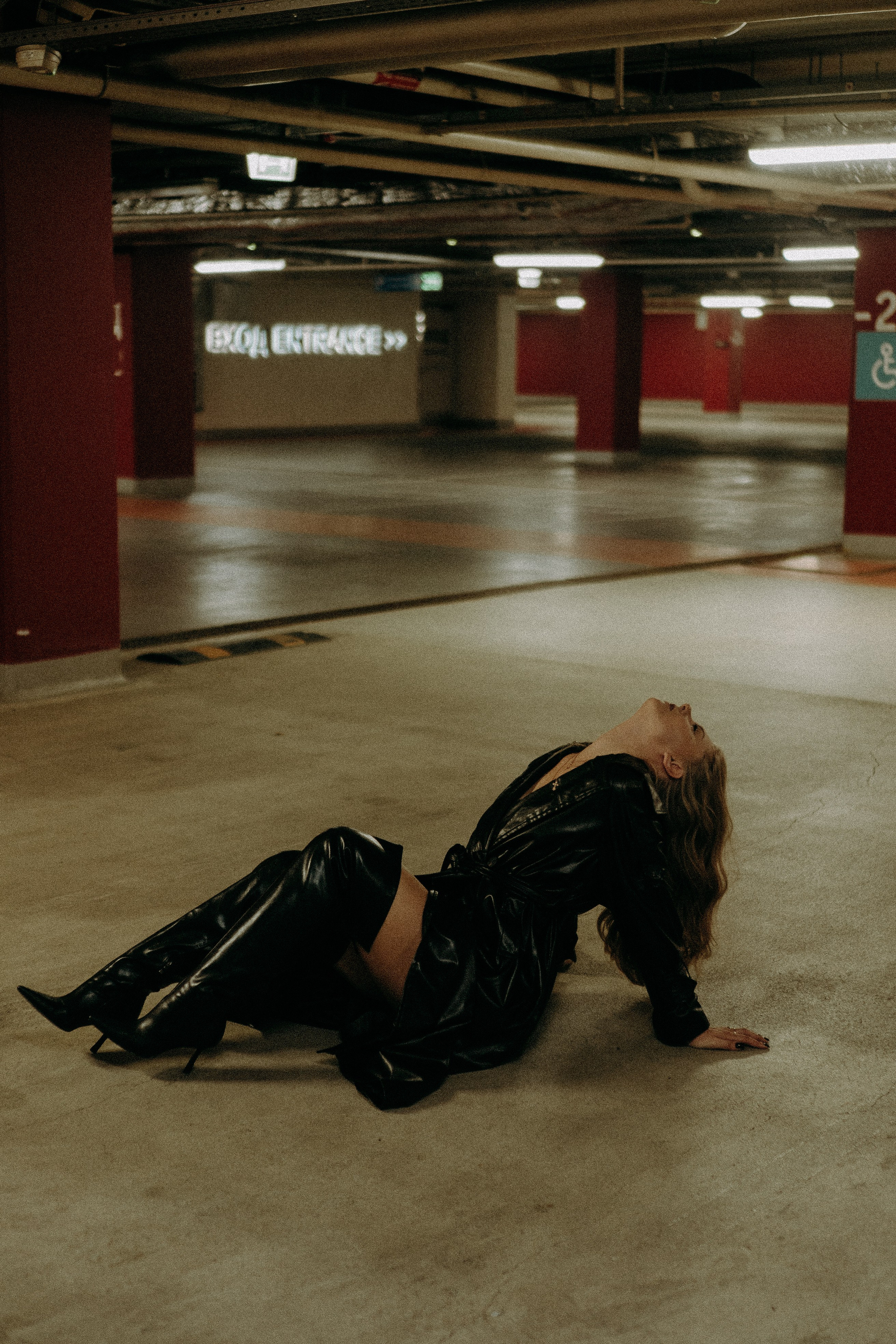 НА ПАРКОВКЕ. Профессиональный фотограф, Санкт-Петербург — Виктория Богомолова