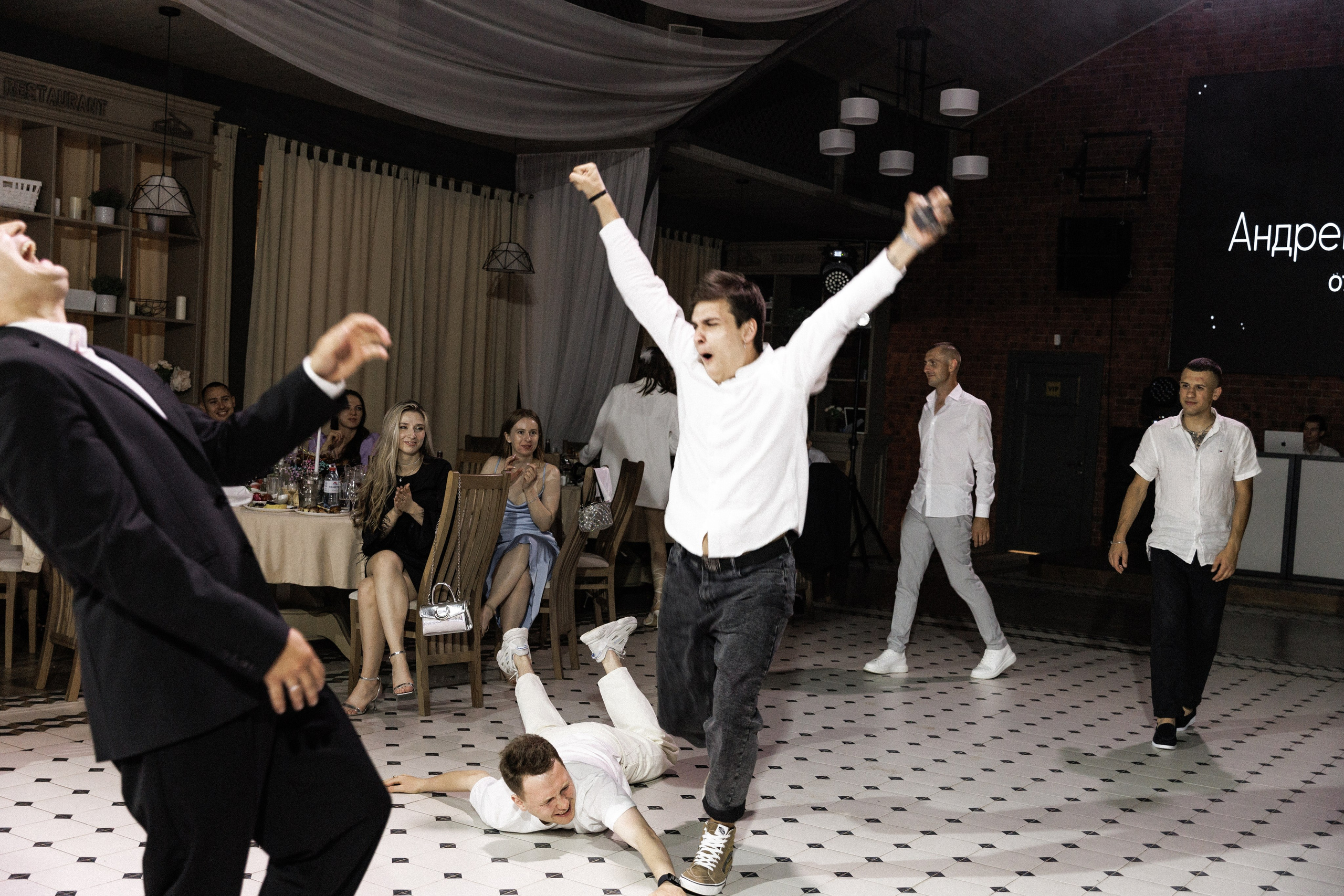 Сказка в июне. Свадьба Андрея и Инессы. Свадебный фотограф Бакрымова Валентина