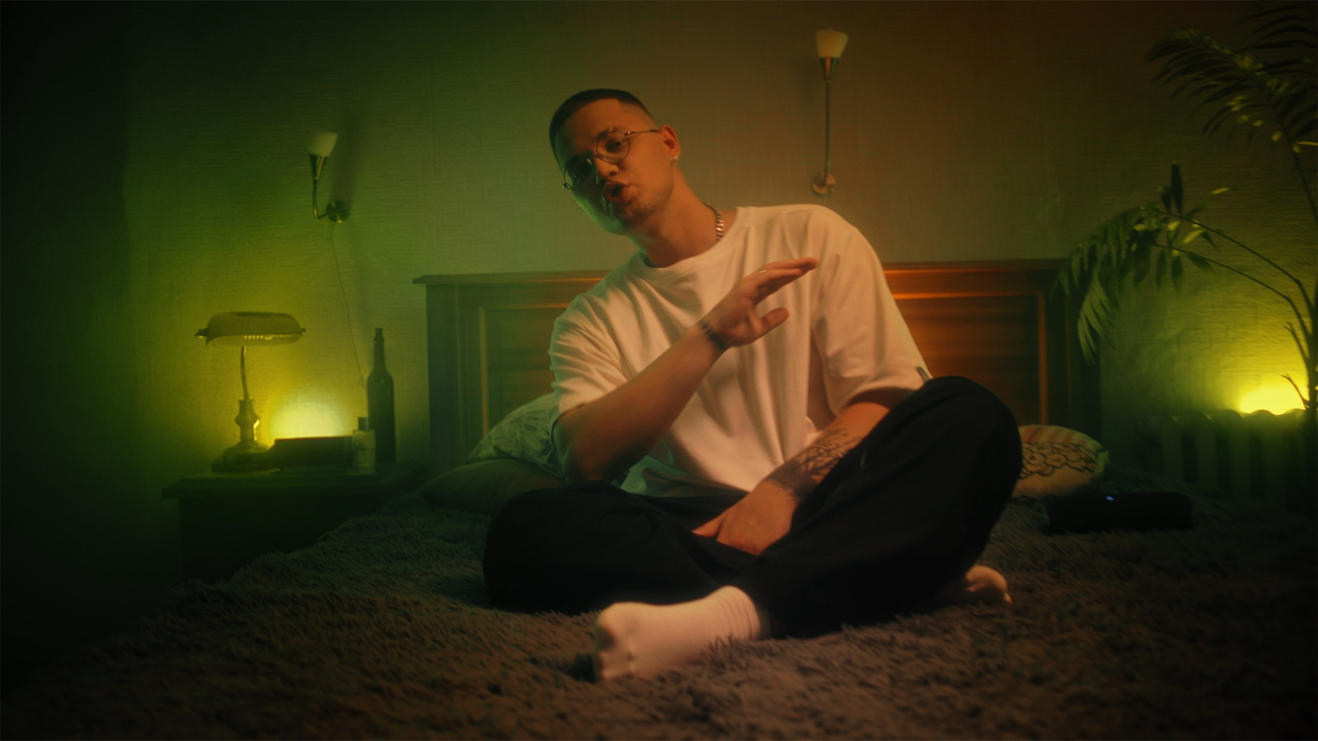 СARAPACEE «НЕ БУДУ СКУЧАТЬ» — music video. DANILA KOMKIN — Colorist