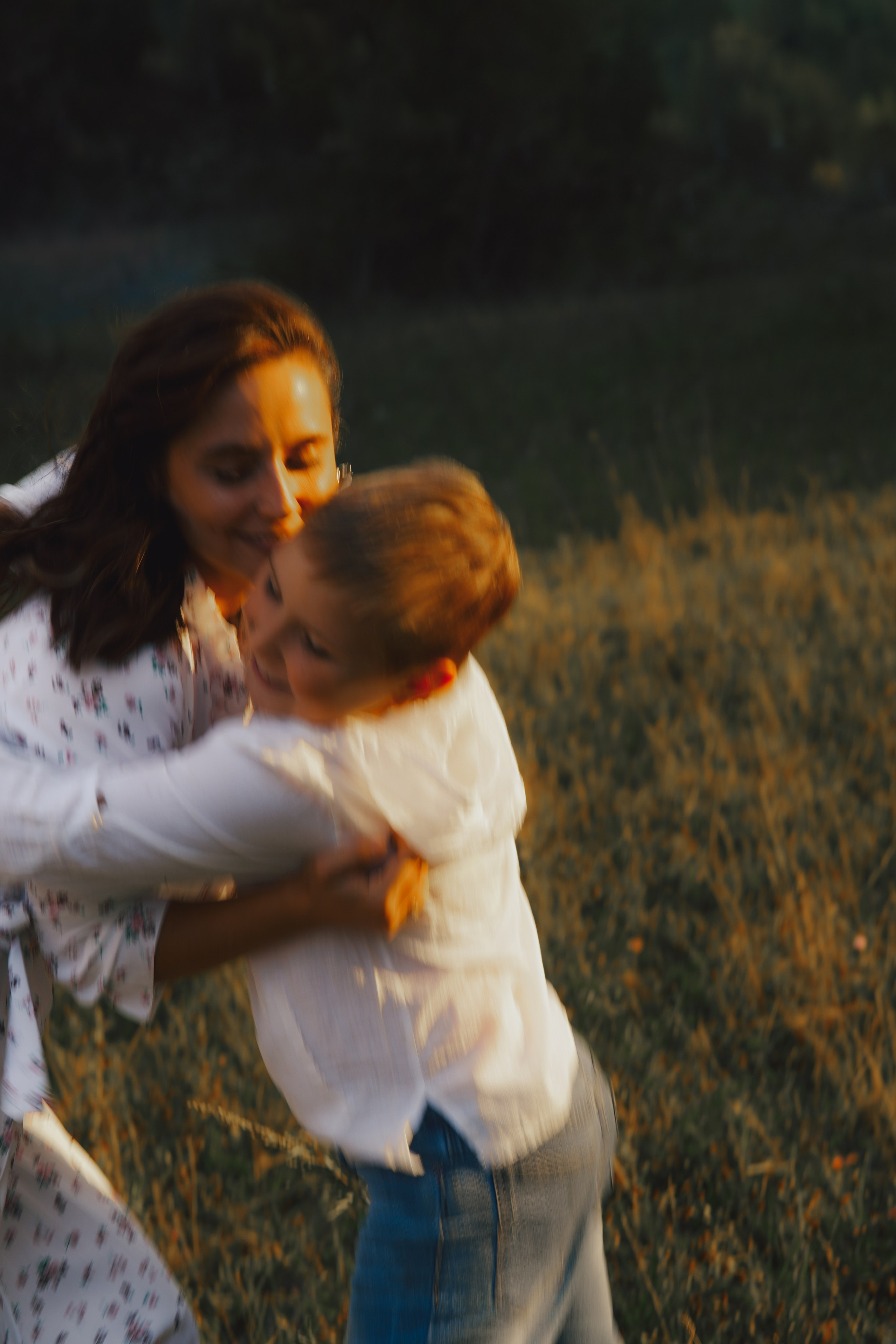 У дома. Фотограф Мария Зайчик