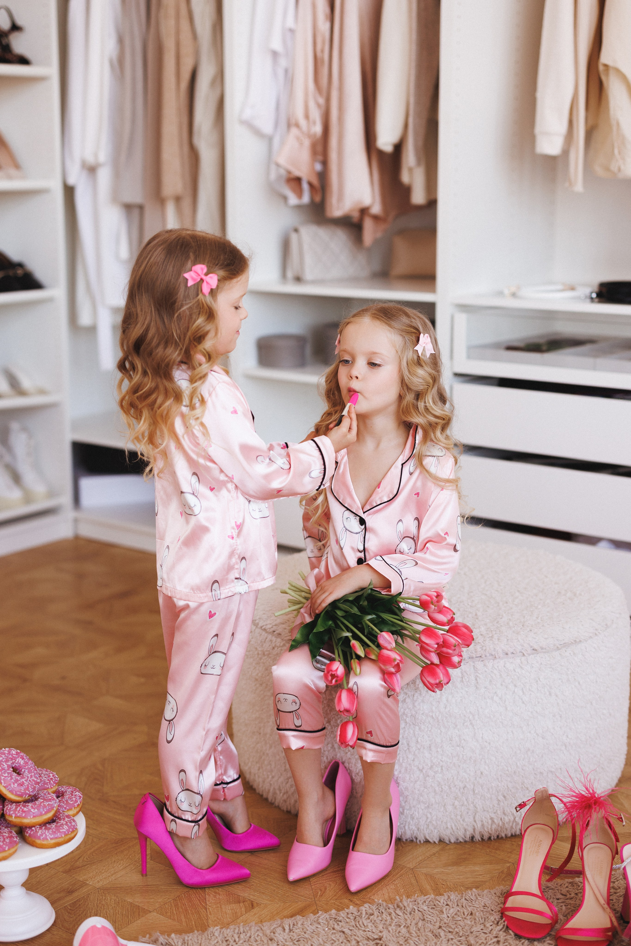 Фотосессия для девочек в тематике «Гардеробная». Семейный и детский фотограф в Краснодаре Анна Трашкова