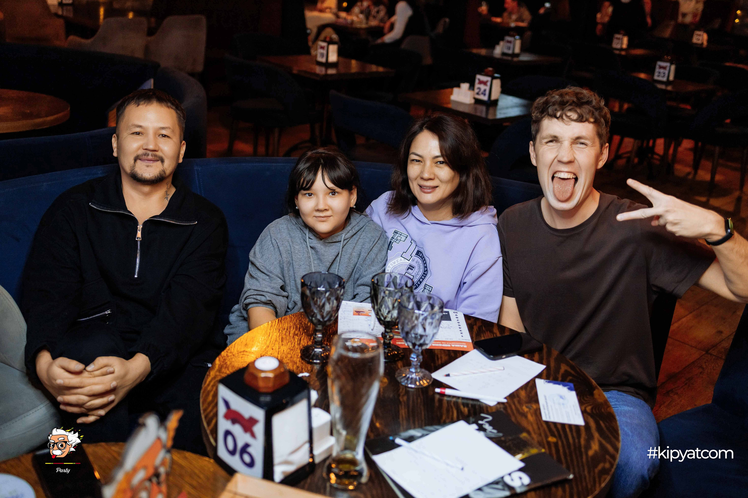 Эйнштейн Party