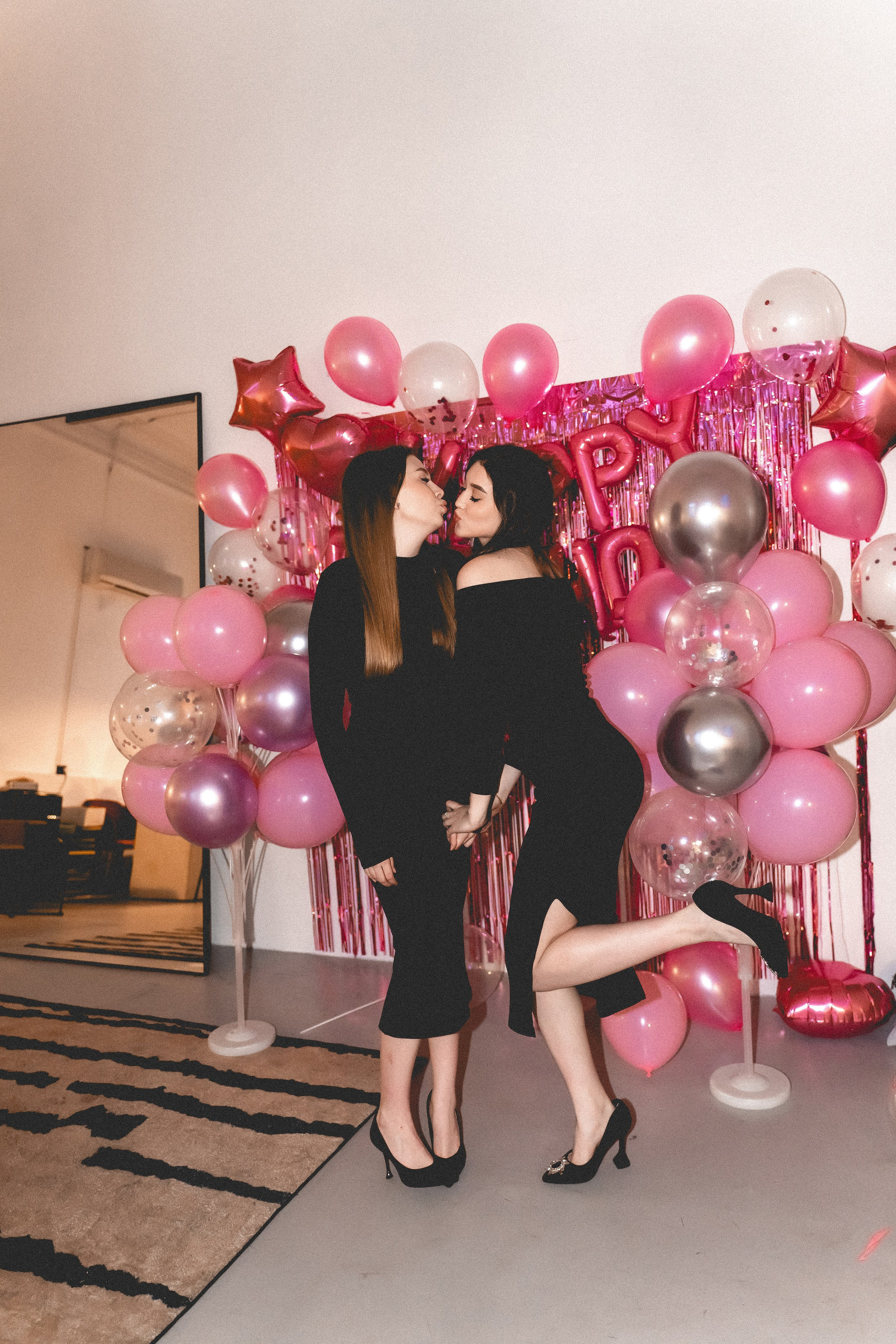 День рождения в лофт. Иван Упоров — фотограф, рилсмейкер чебоксары