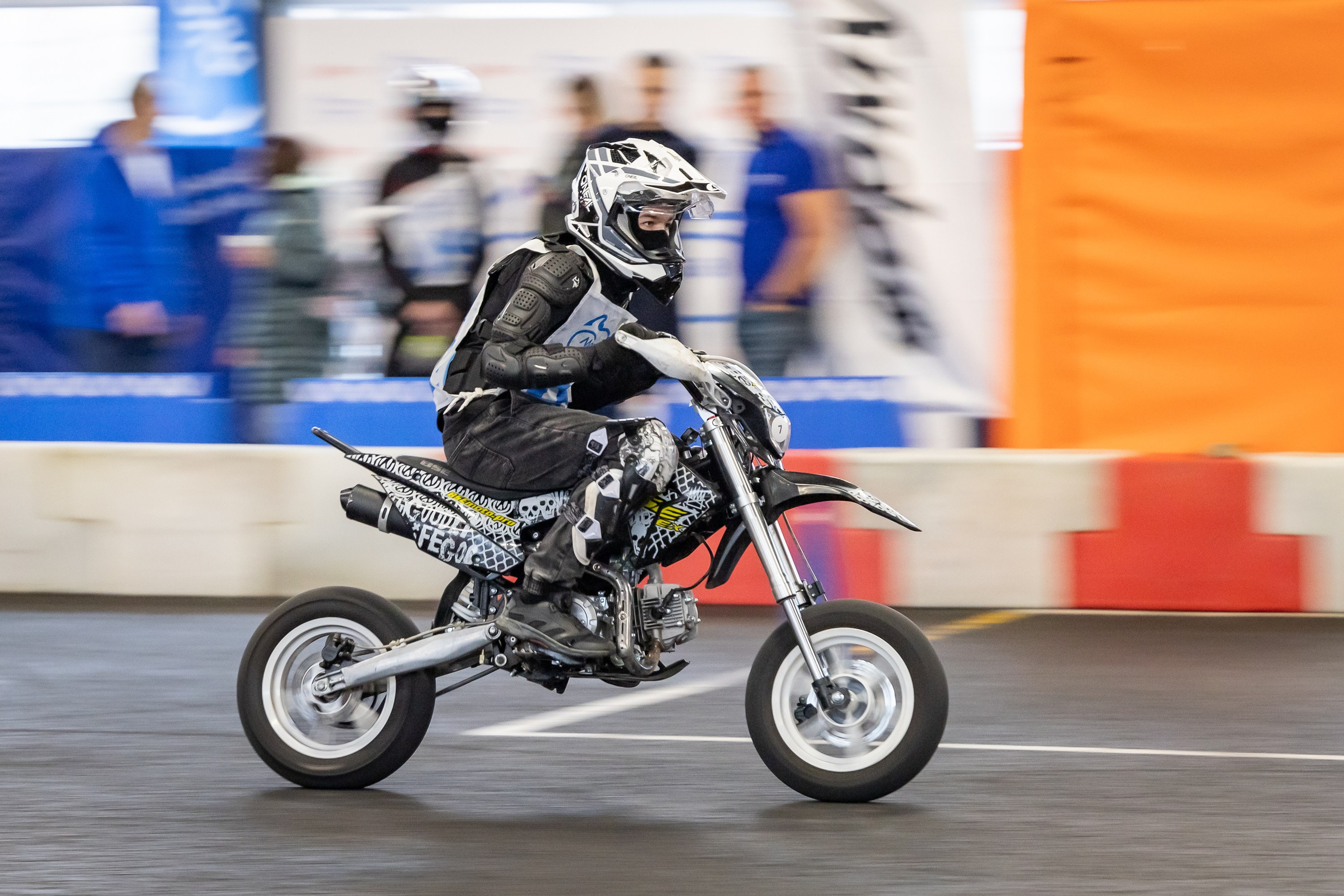 Соревнования в Мотошколе «Мосгортранс». Фотограф Владимир Охрименко