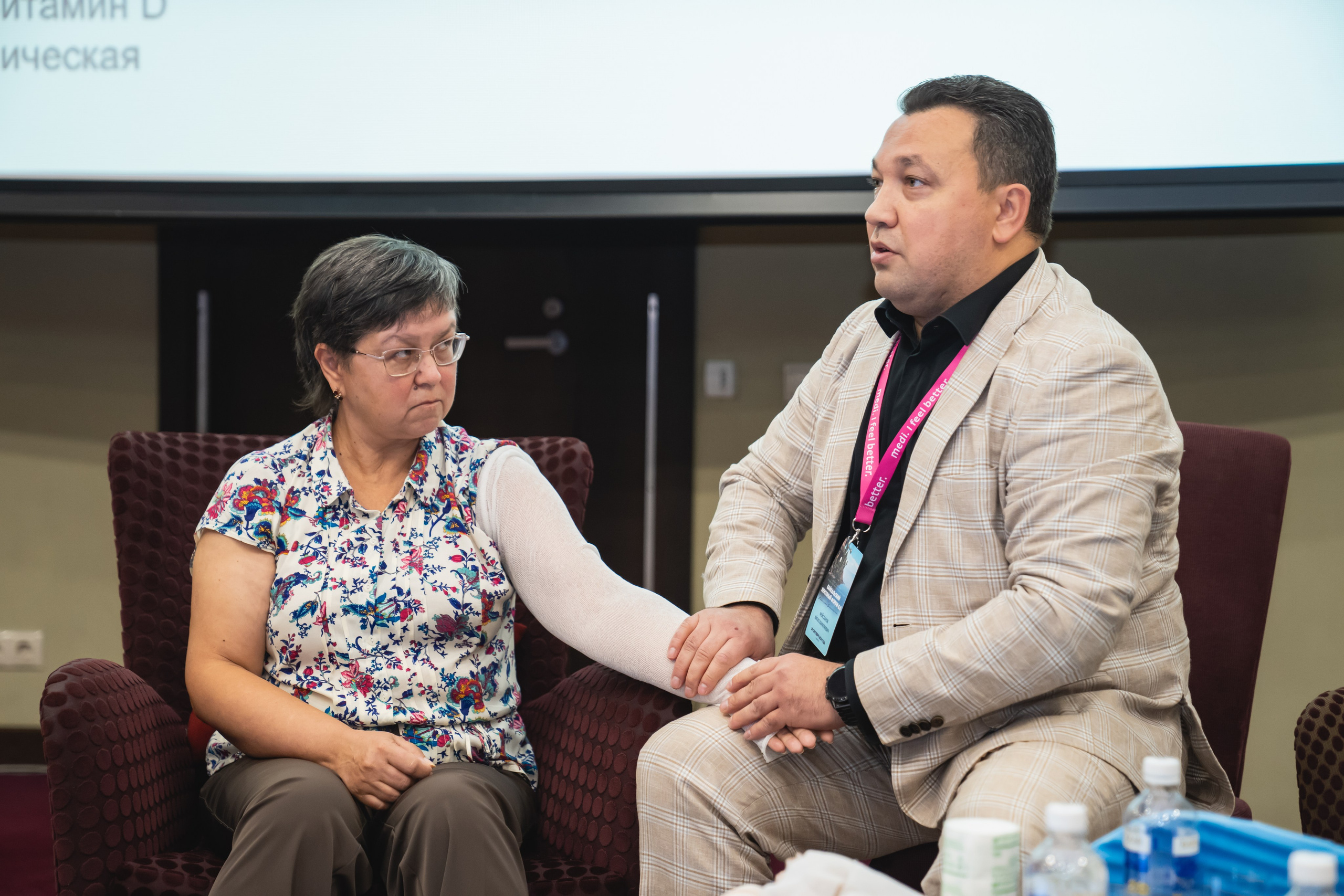 Фотосессия форумов, конференций. Занимаюсь профессиональной фотографией и живу рядом с Байкалом. Работаю в разных жанрах