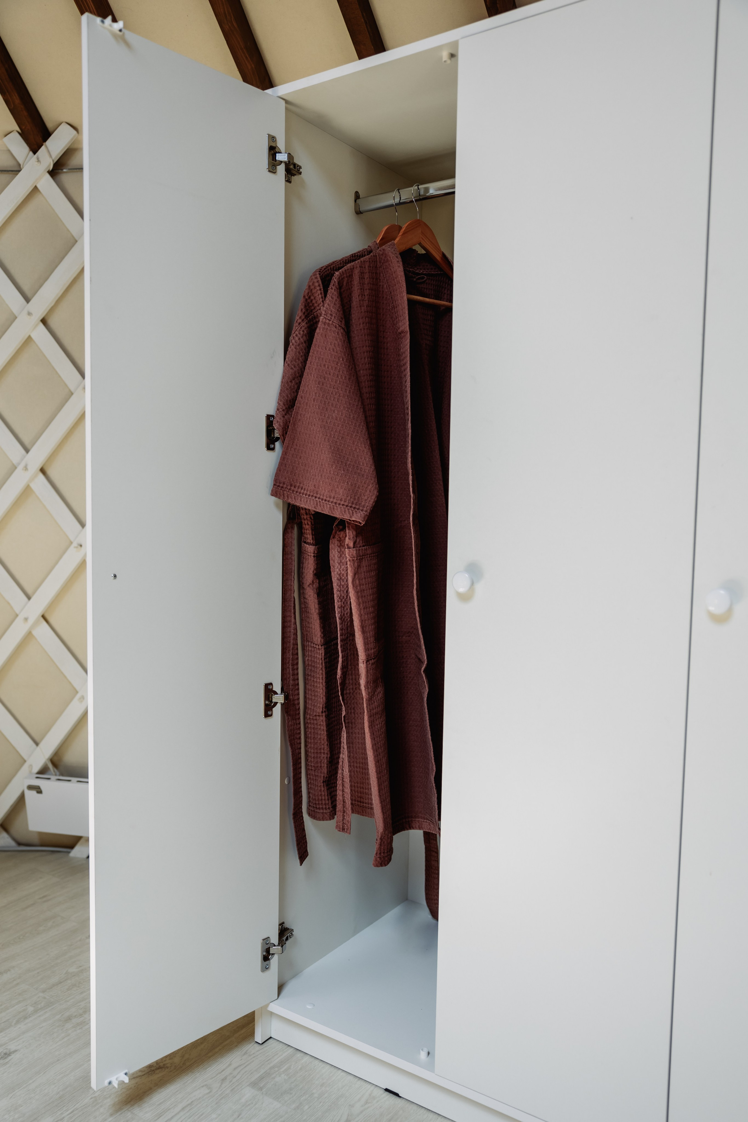 БЕРЕЗКА ВИЛАДЖ | Глэмпинг в Коломне | Юрта «Янтарная». ФОТОГРАФ ИРИНА ШАМАТАВА