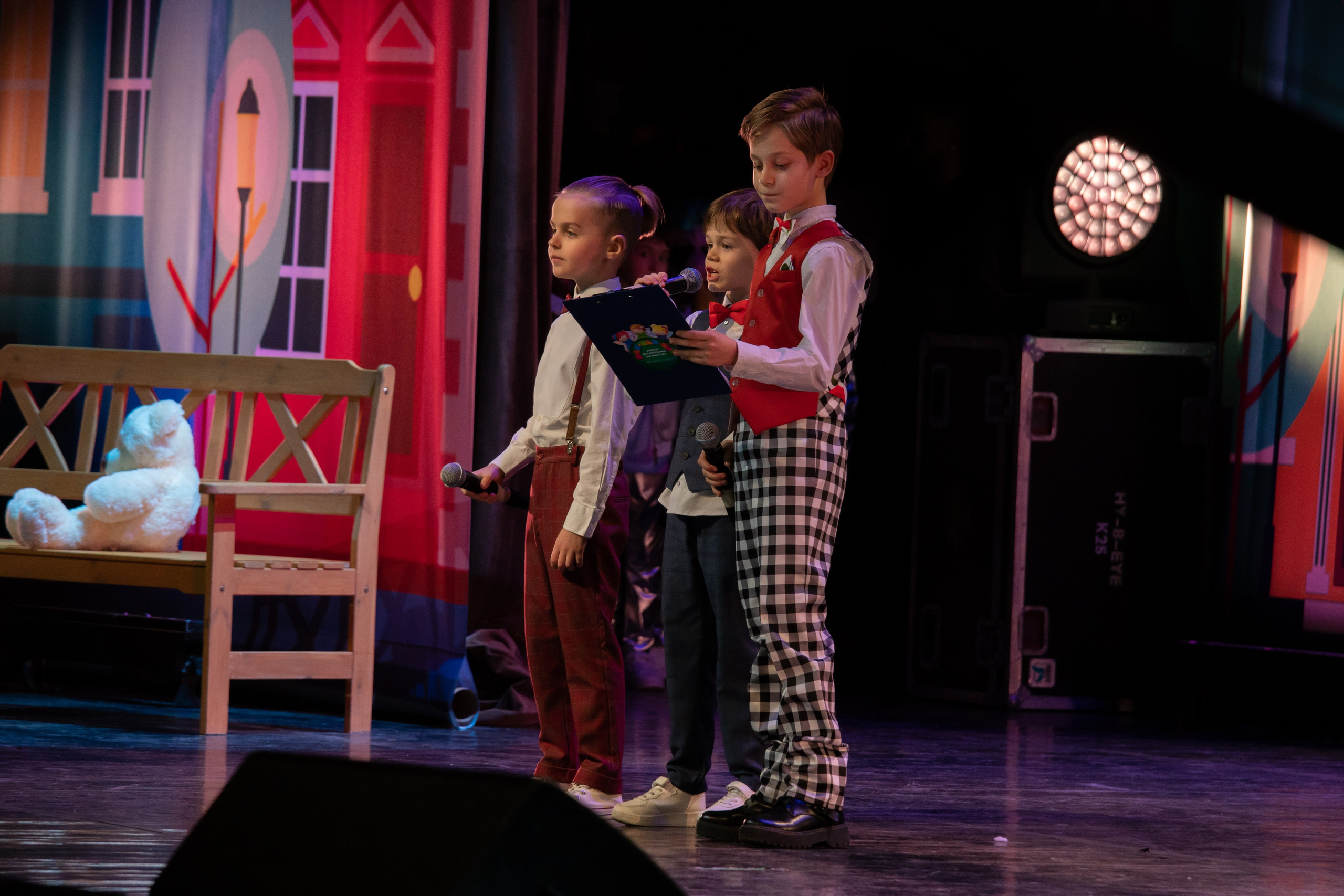 Съёмка концерта для Домисольки, большой концертный зал Космос. «Студия DRONAVT`s» — видеосъёмка и фотография г. Москва