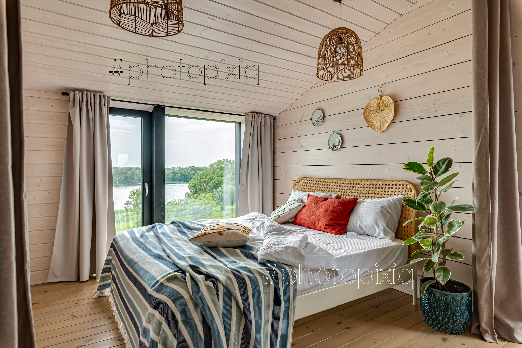 Съёмка загородного дома на Оке для аренды. Интерьерная съёмка и виртуальные туры — Интерьерный фотограф Кузнецов Сергей (photopixiq)