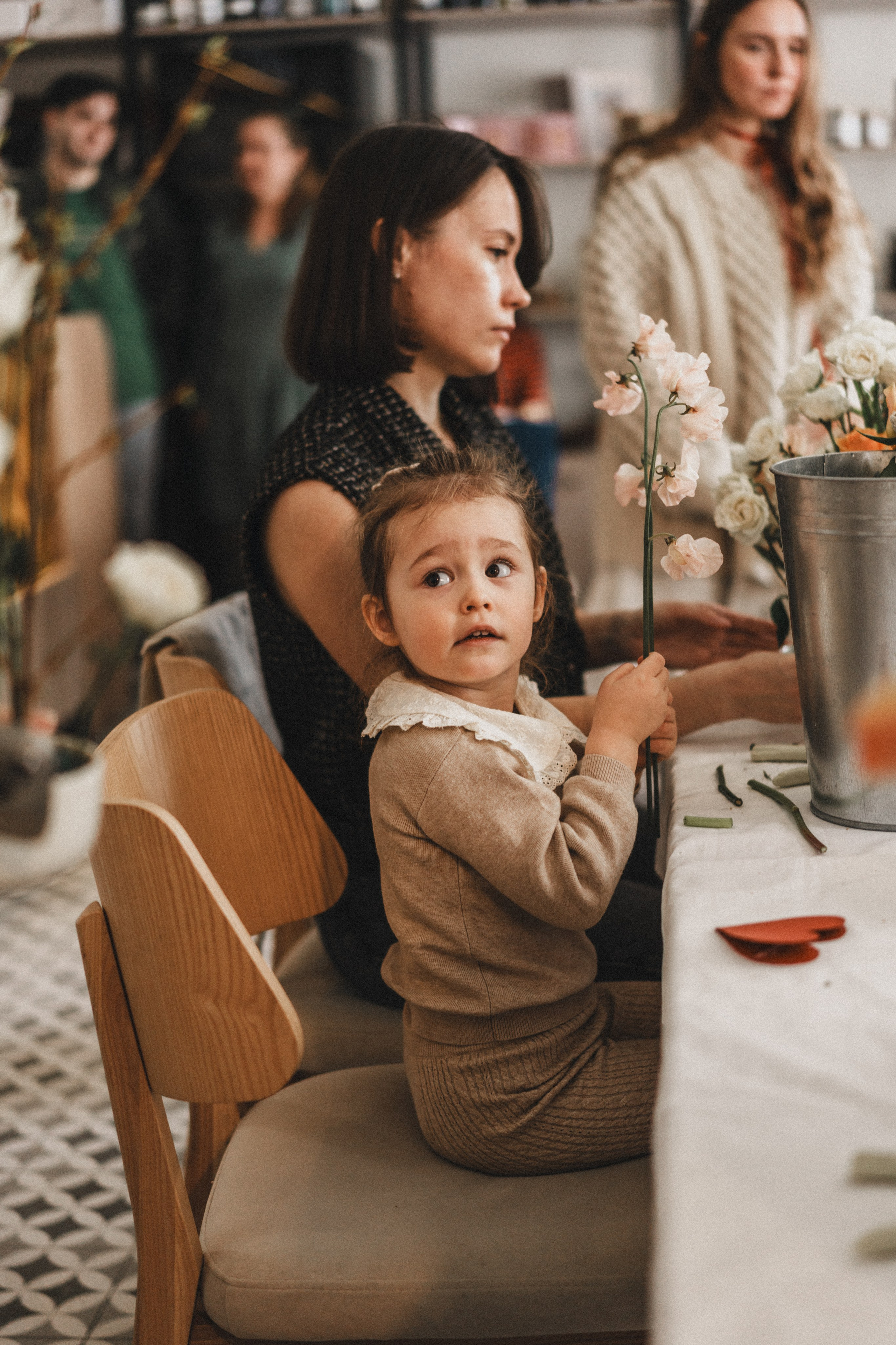 OCHEN' — цветочная встреча 14 февраля. Семейный и детский фотограф и видеограф в Москве, Серпухове и Тарусе Валерия Сорокина
