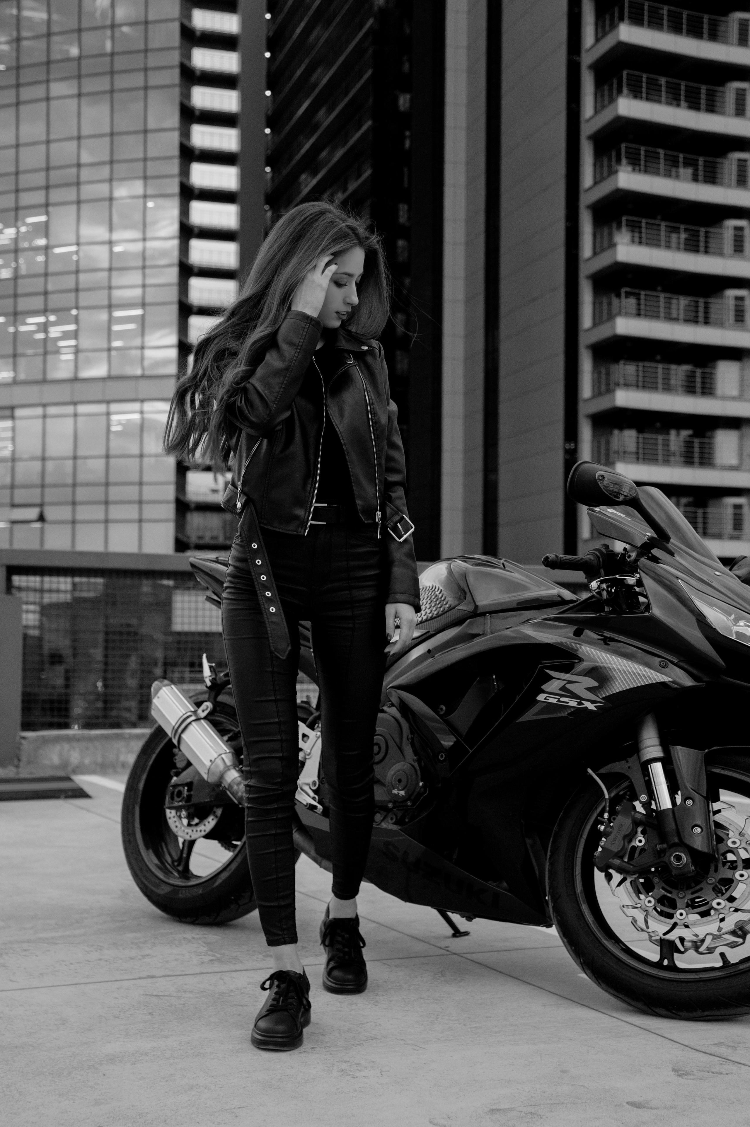 Alena in the parking. Фотограф в Красноярске