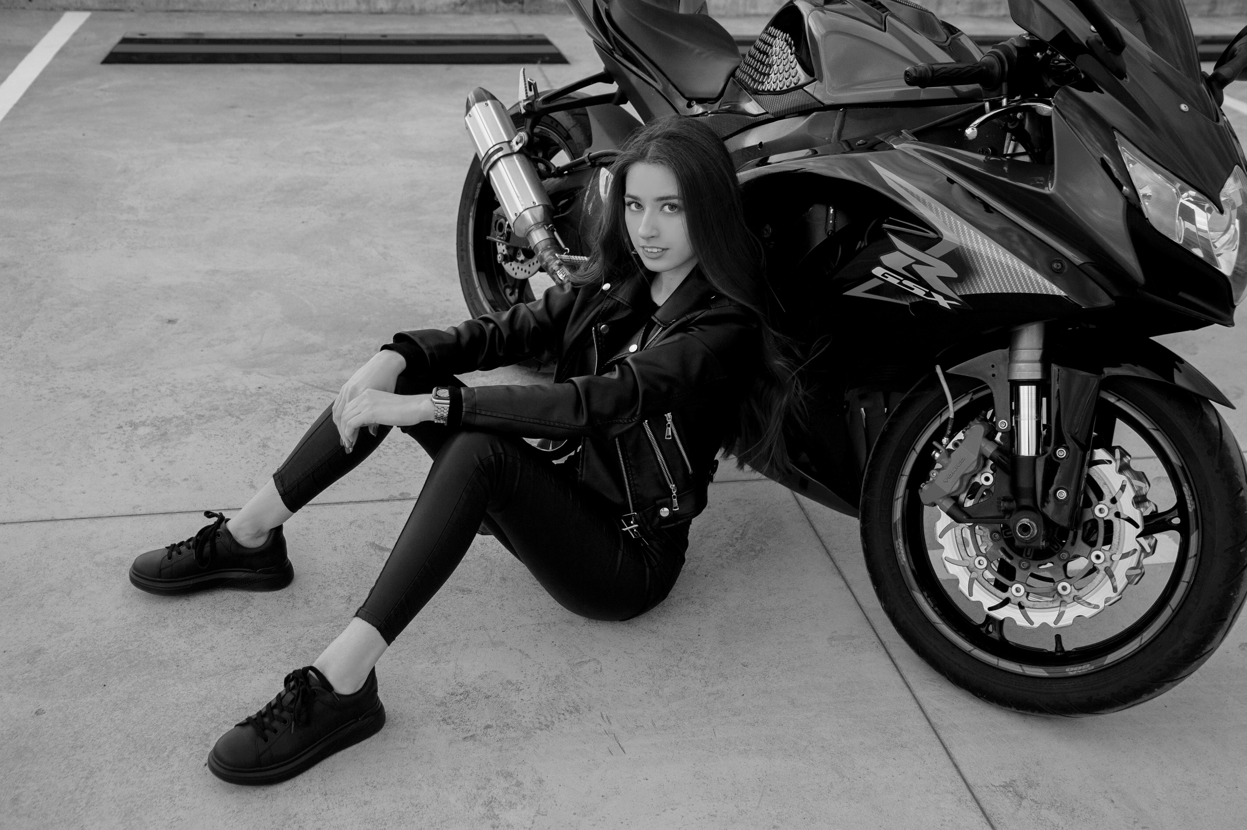 Alena in the parking. Фотограф в Красноярске