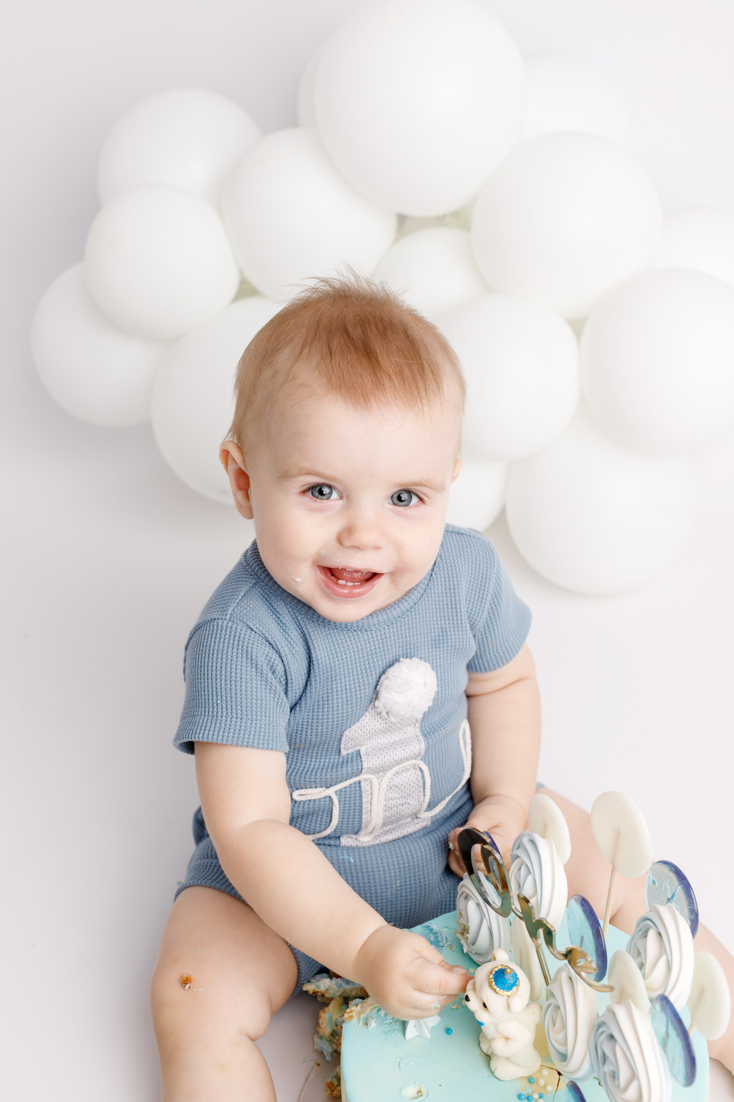 Влад «Первый тортик». Фотограф новорожденных в г. Оренбурге Екатерина Козлова