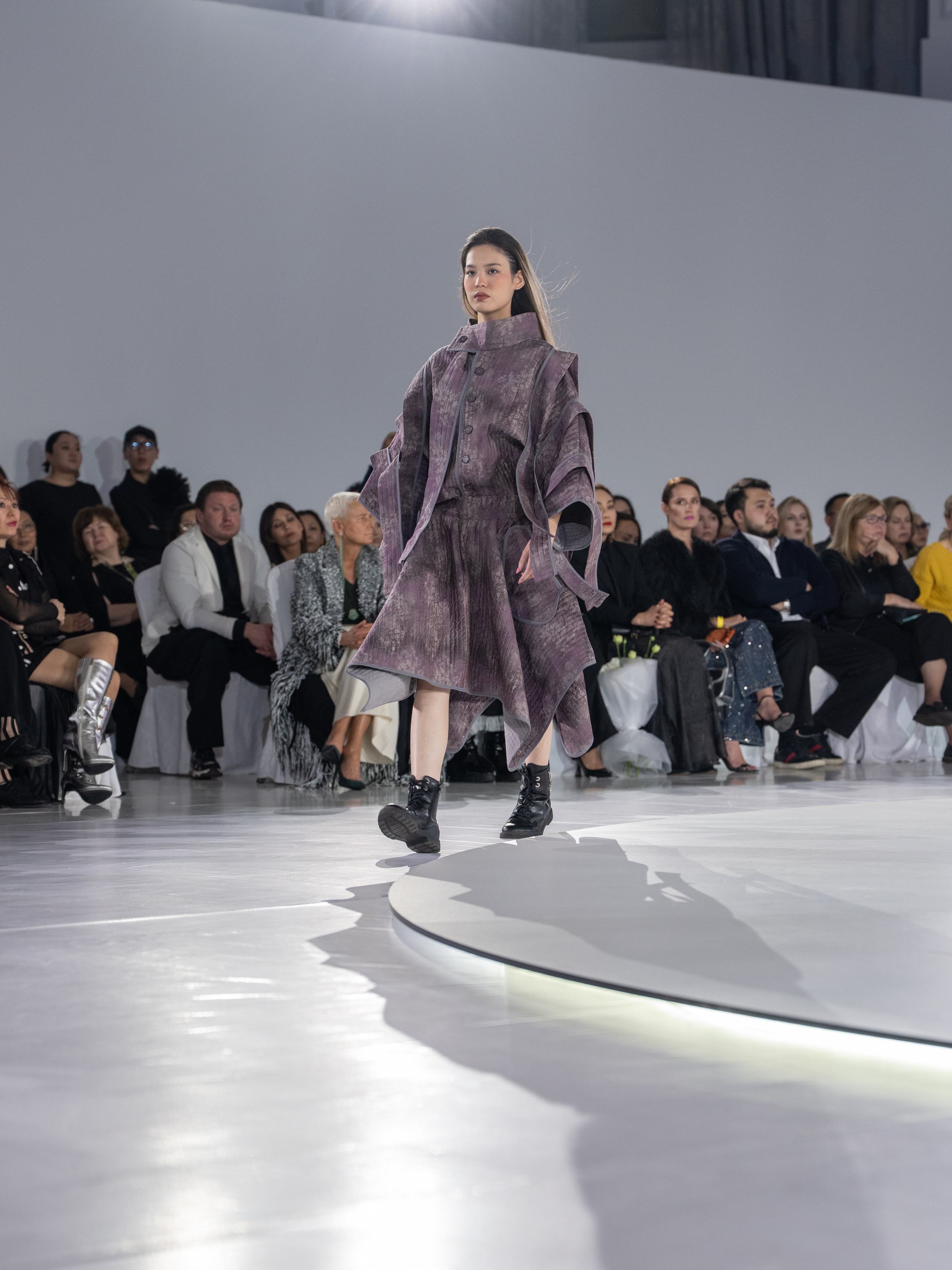 Дизайнер Zalkar. Сайт Алматинского НЮ АРТ, будуар и фэшн фотографа Дениса Карпенко