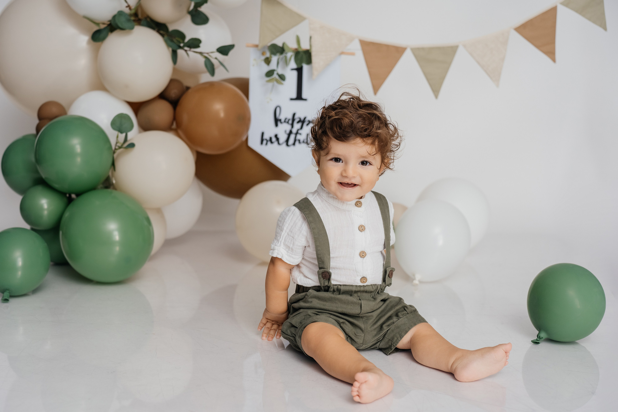 Детский гардероб. Лана Абрамян-Фотограф новорожденных и беременных в Новороссийске Анапе