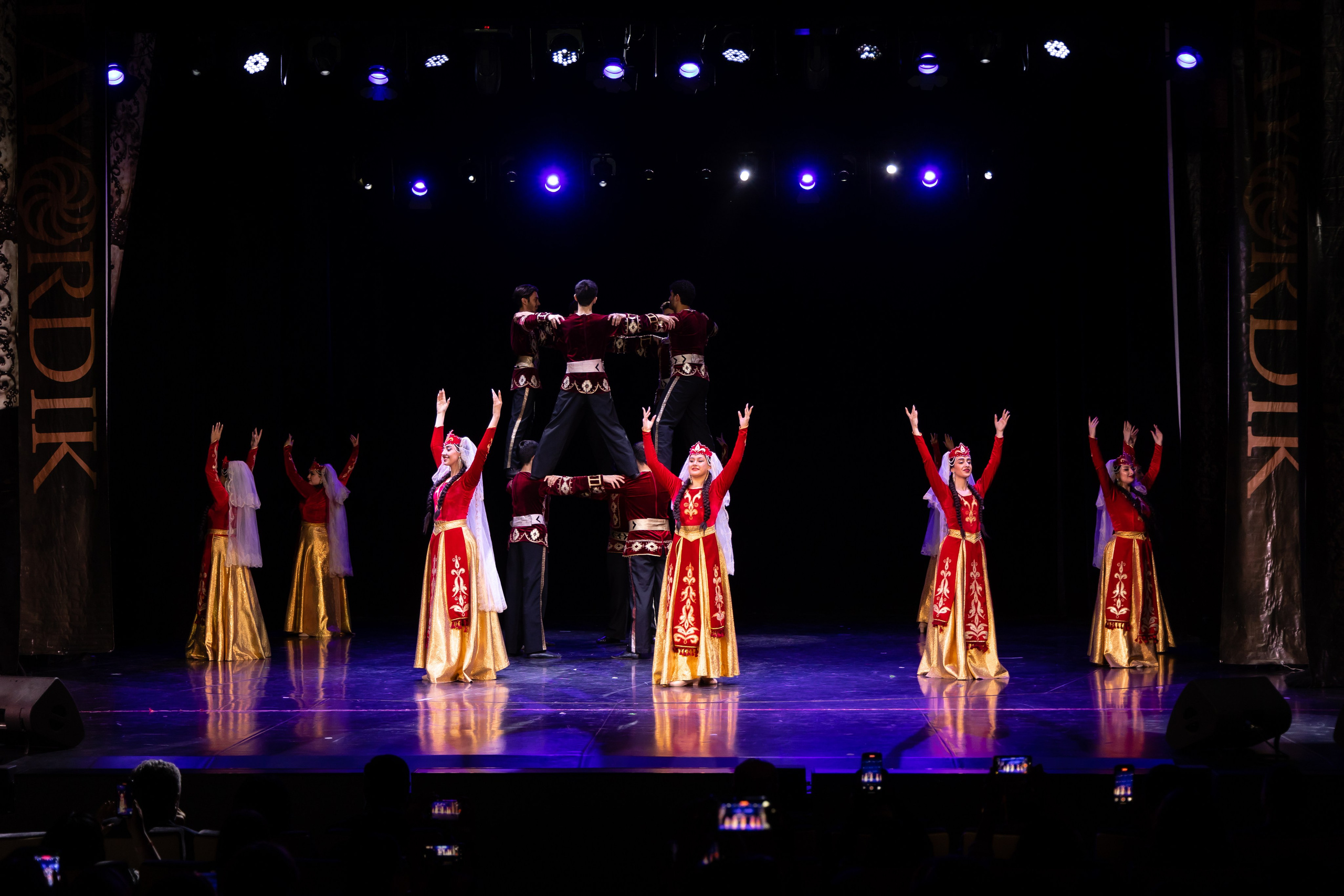 Концерт Hayordiq. Свадебный Фотограф в Москве Гор Магтагян