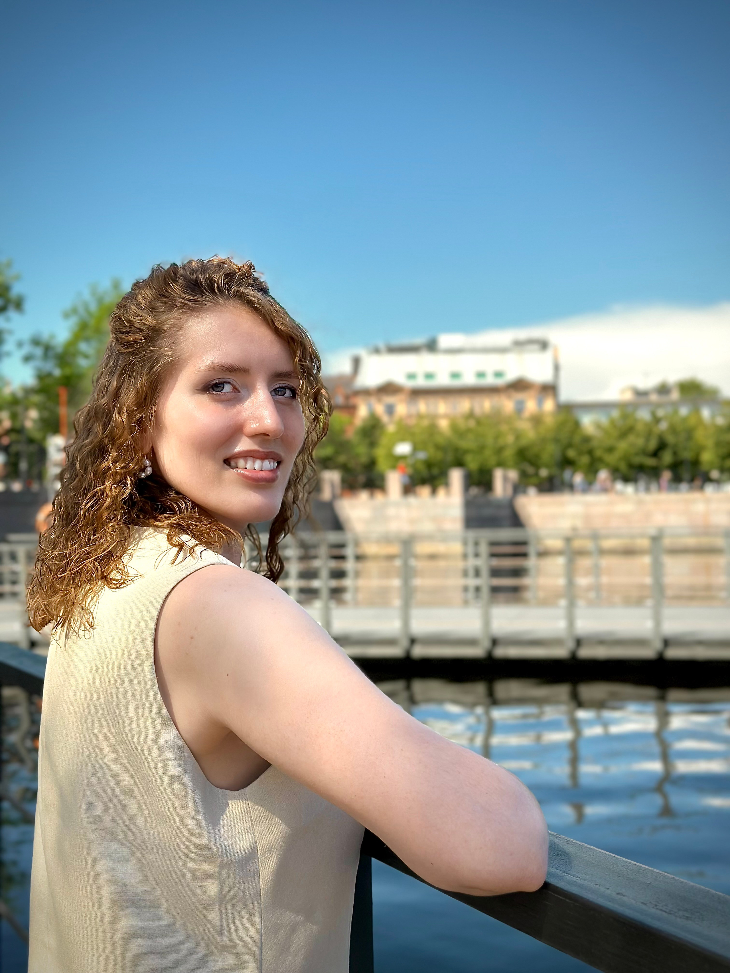 Прогулка по центру. КОНТЕНТ |БРЕНД фотограф Санкт-Петербург — Жанна Олтаржевская