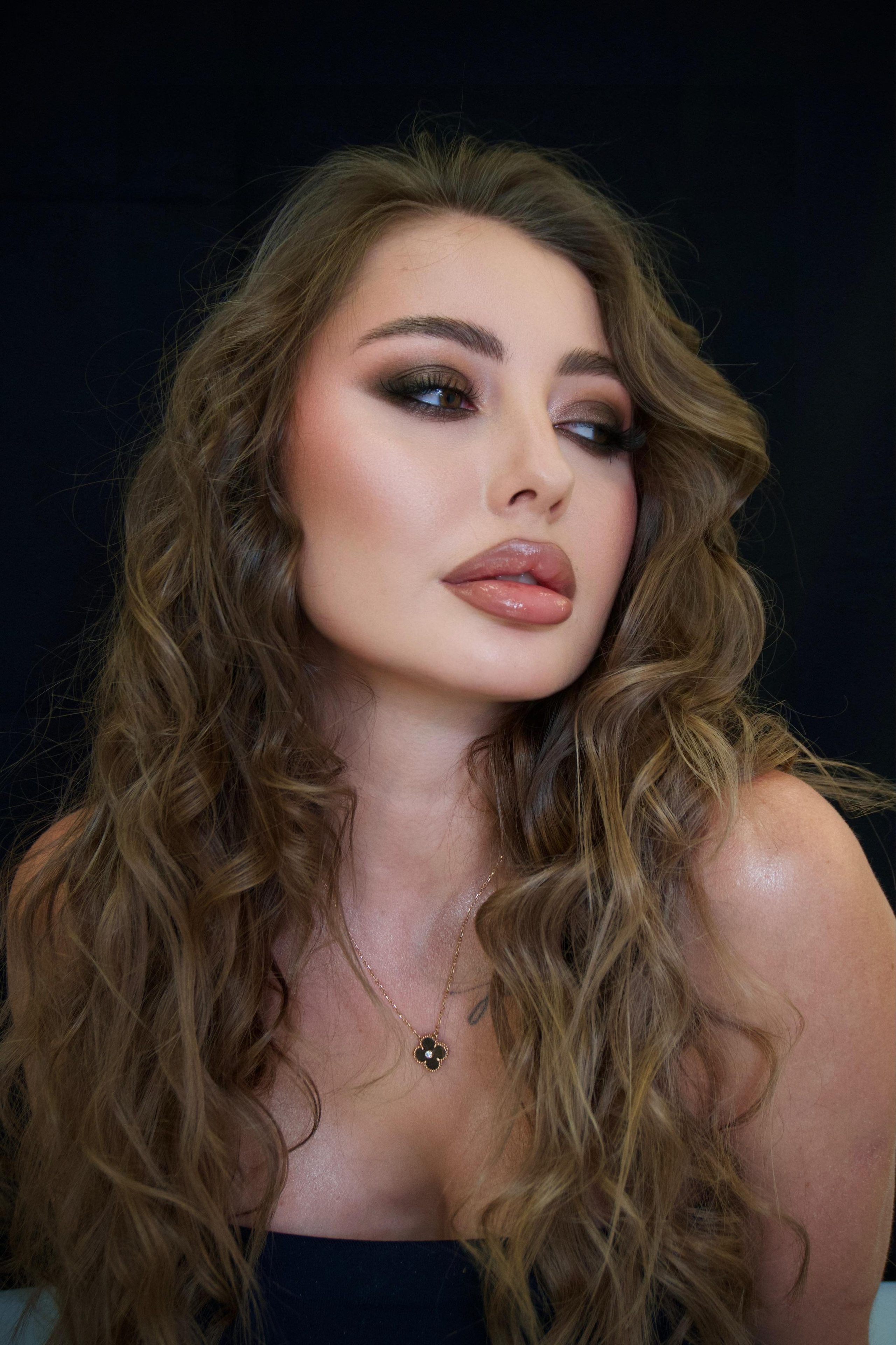 Мария. Фотостудия Алматы — 2 Stula.Studio | Аренда залов