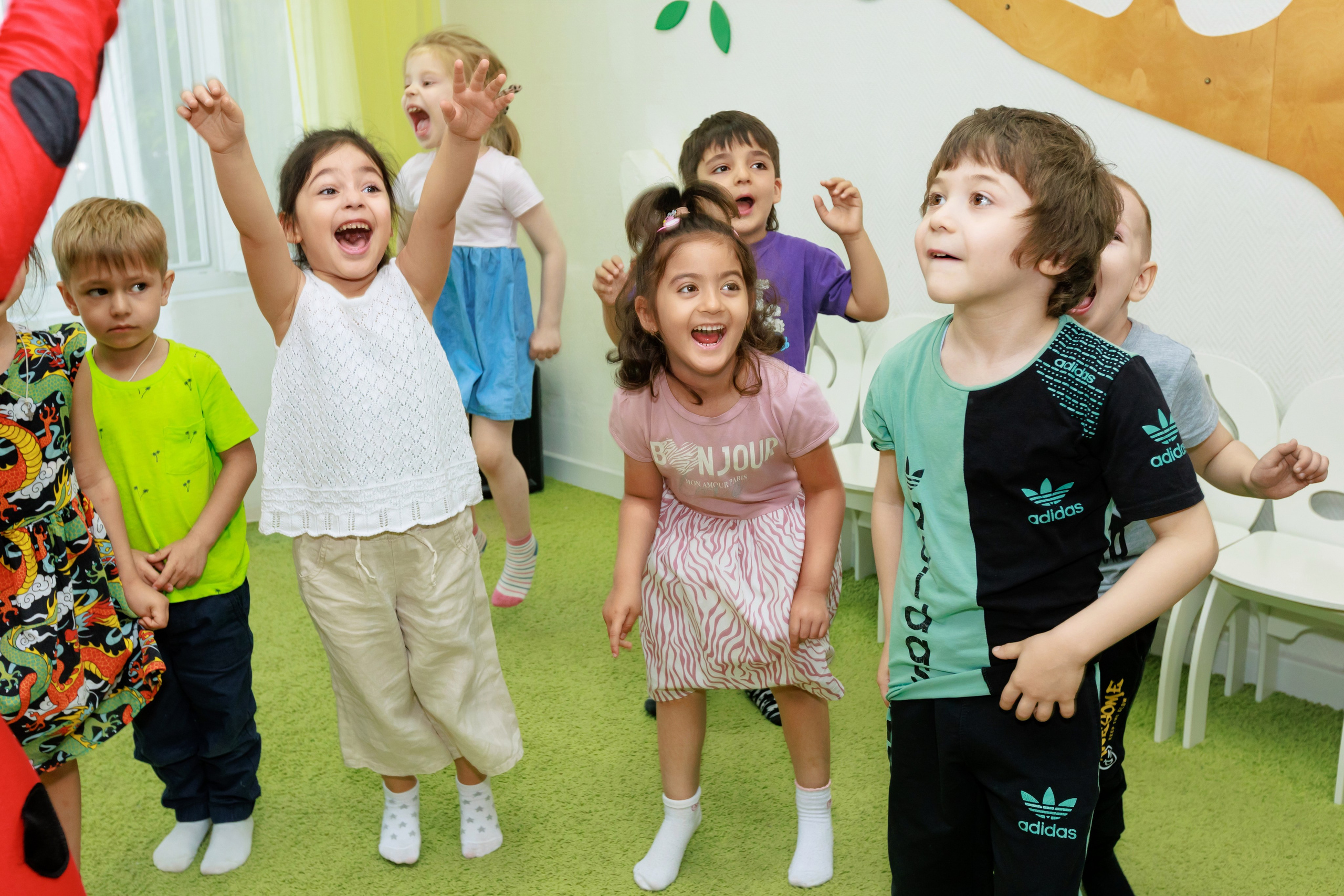 День рождения в детском саду. Выпускные альбомы в Москве и Московской области