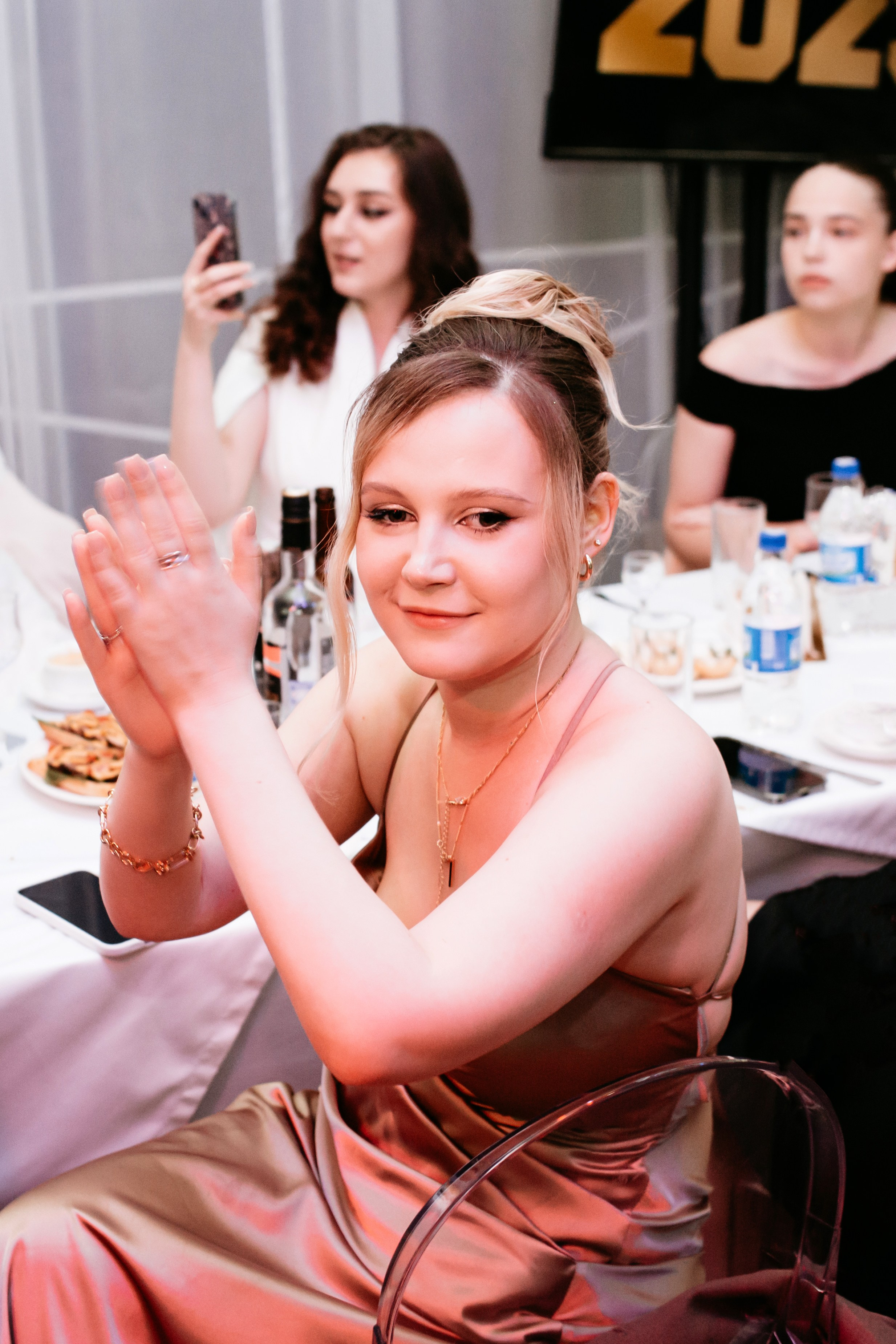 Выпускной 2025 (41 школа) 11 класс. Фотограф в Челябинске Ополихина Анна