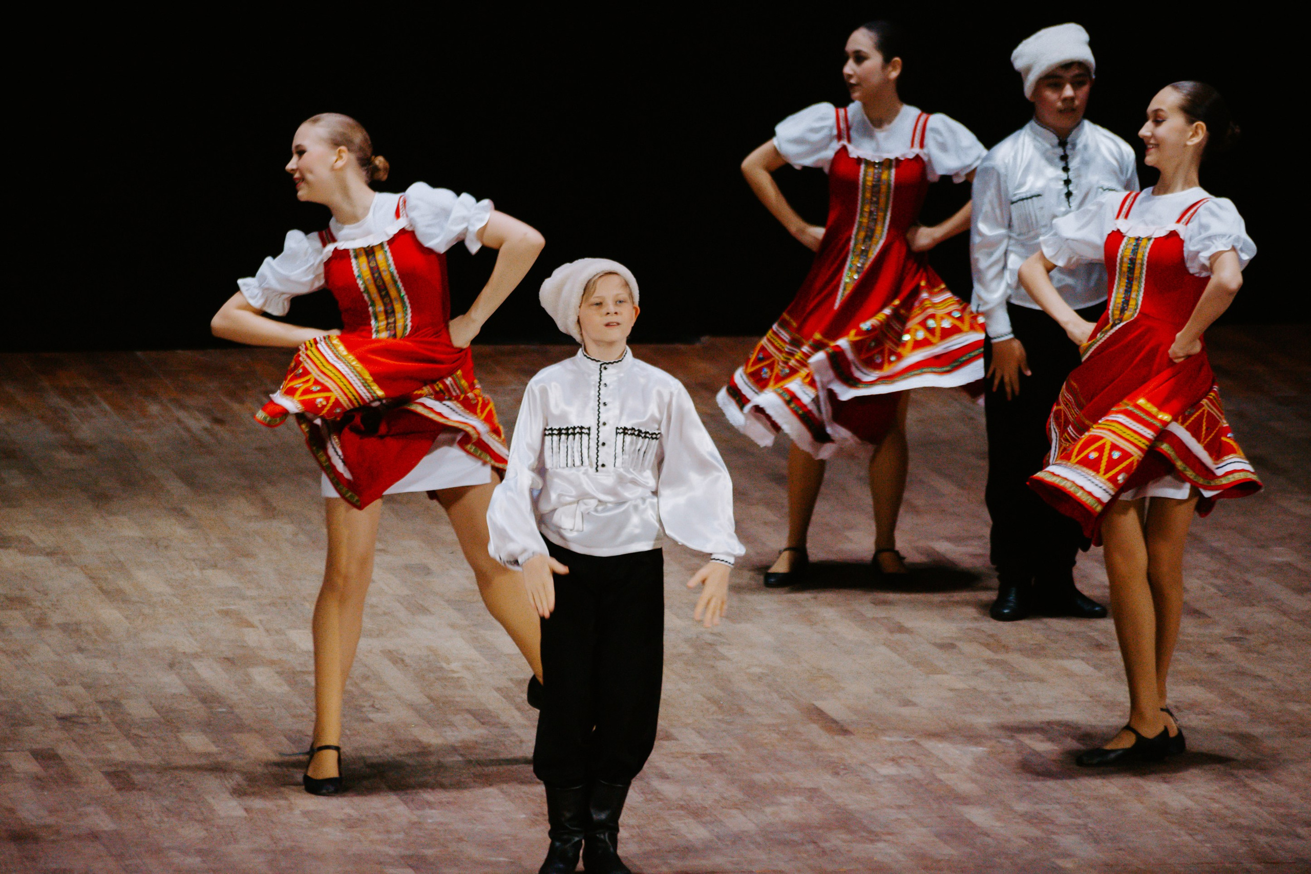 «Уральский сувенир». Концерт танцевальной студии. Фотограф в Челябинске Ополихина Анна
