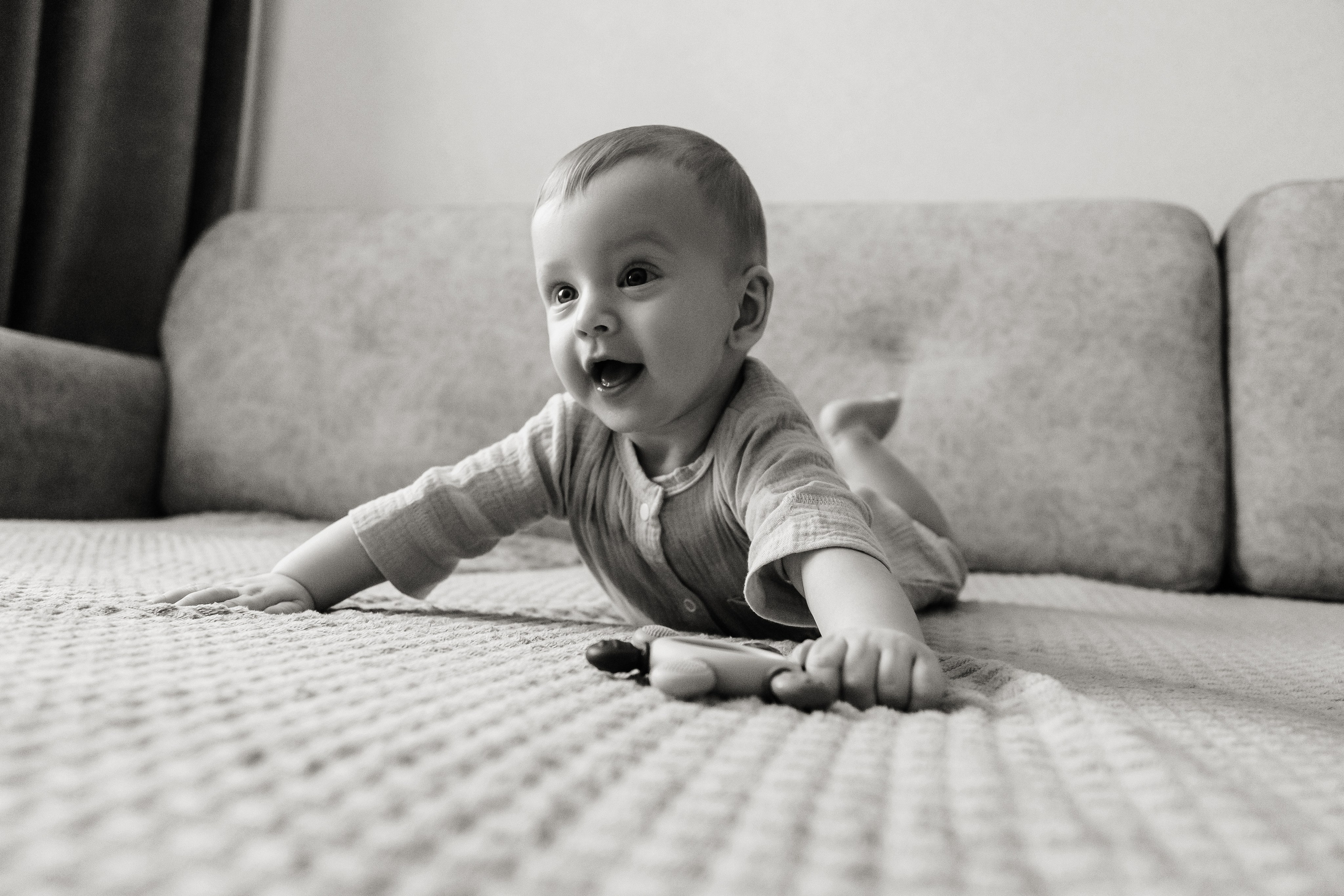 Домашняя съемка мамы с малышом Екатеринбург. ТОПовый фотограф новорожденных newborn и беременности, Екатеринбург