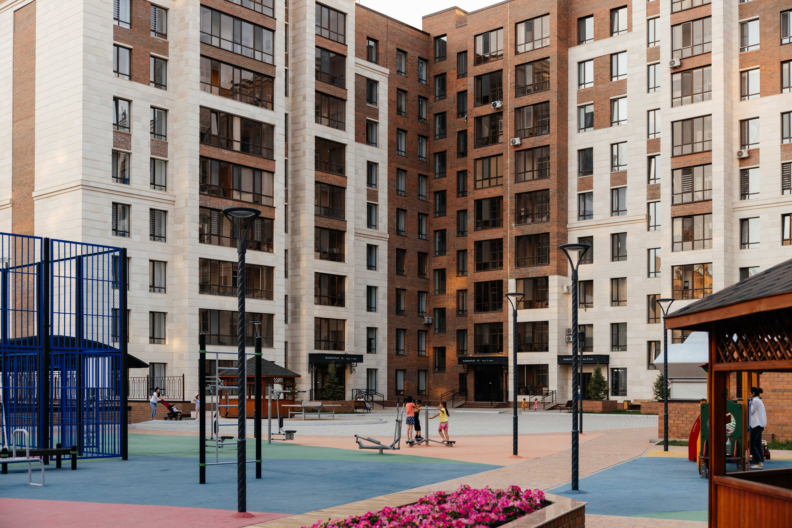 Проект 6. ЖК Манхэттен 1-5, Амстердам. Дата: июль 2023. Профессиональный фотограф в городе Астана/Алматы Даурен Сембаев