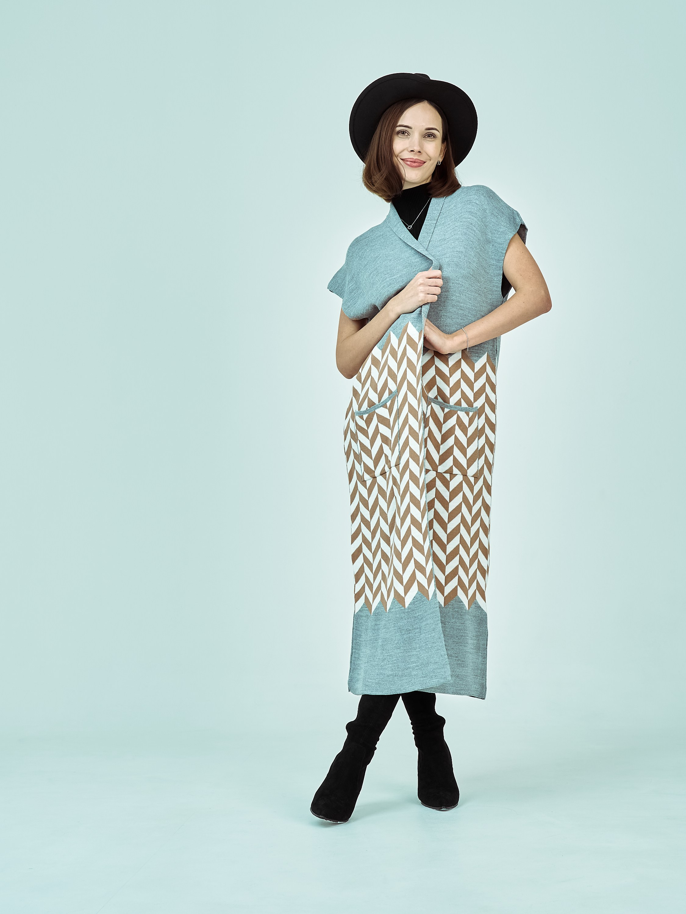 Модельная фотосъёмка кардиганов для Wildberries