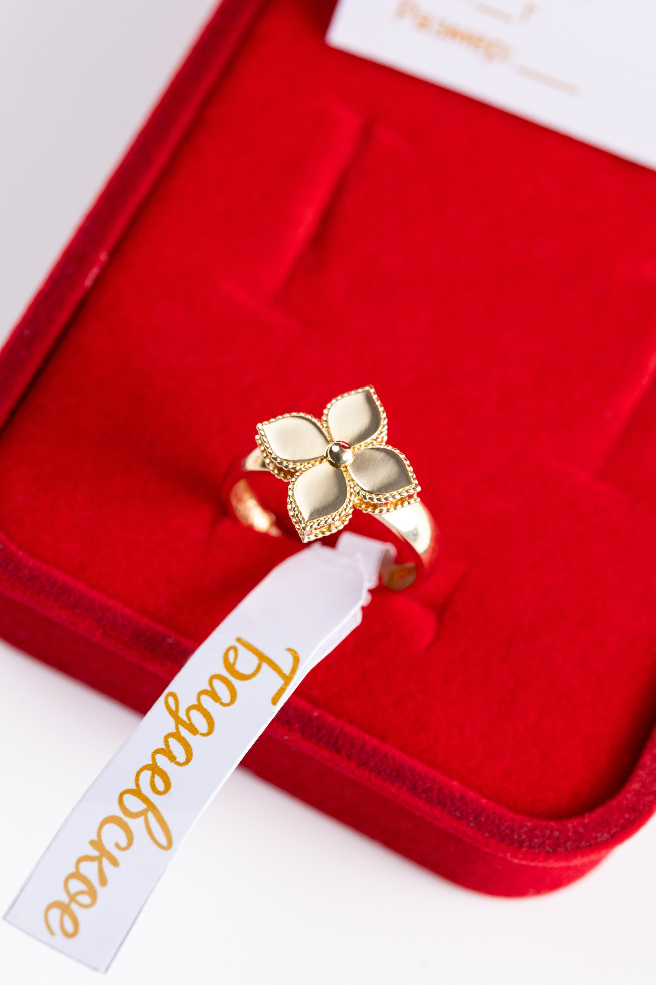 Рекламная съемка ювелирных изделий. Рекламный фуд фотограф и видеограф в Астане Алина Лысенко