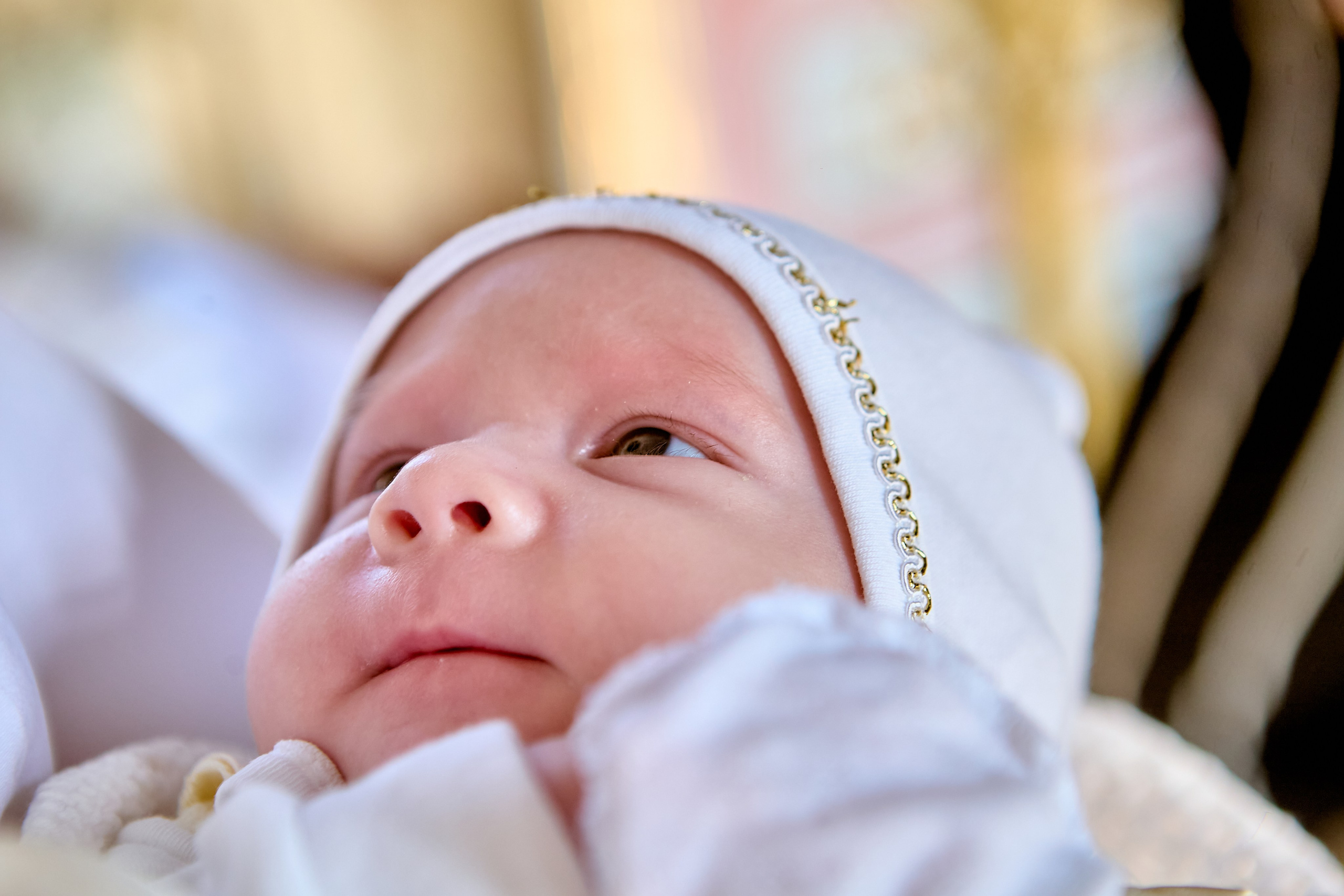 Лик младенца в храме, Православный портретный фотограф Николай Голованов г. Дзержинск