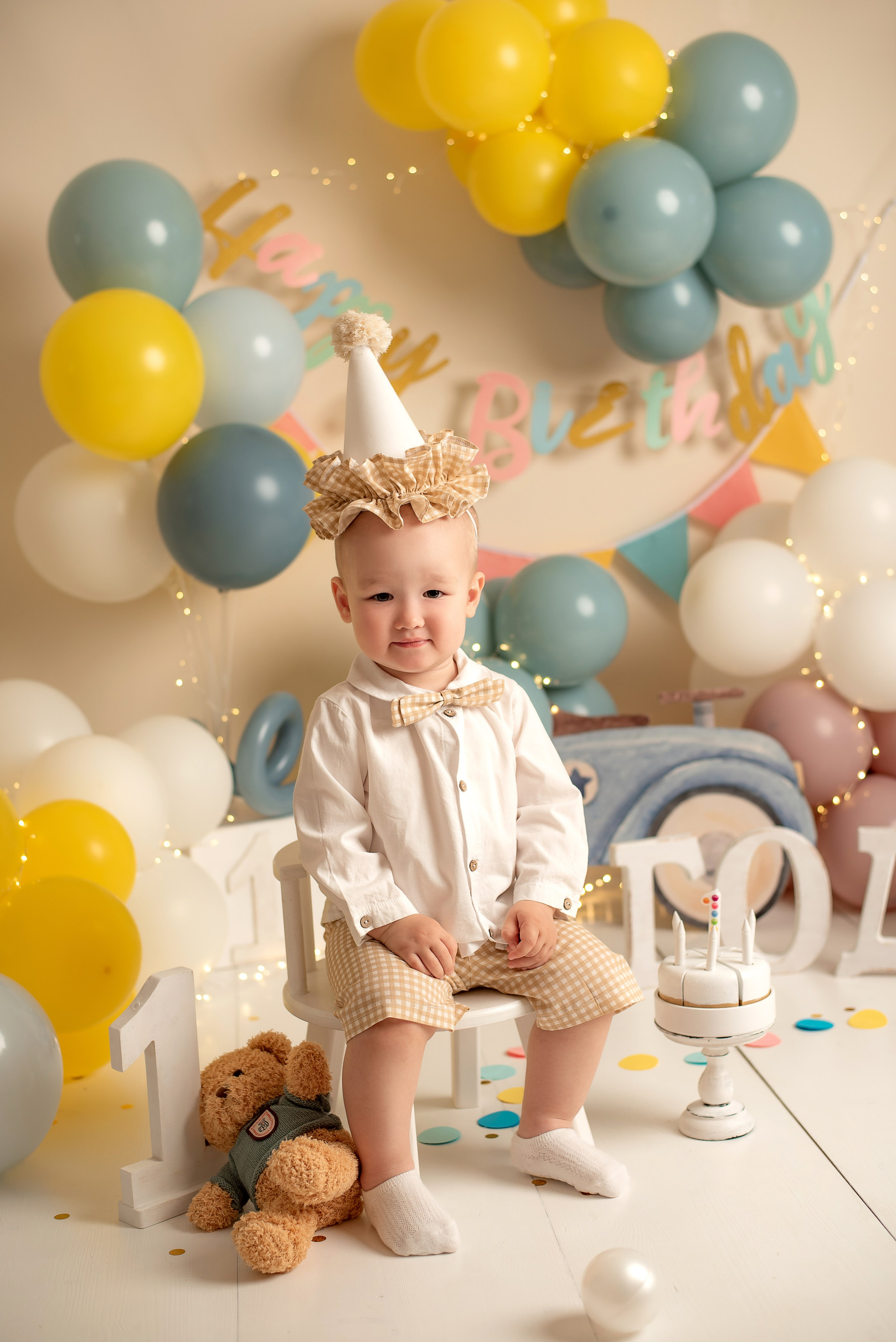 Коленька- яркая фотозона. Семейный и детский фотограф Наталья Горда