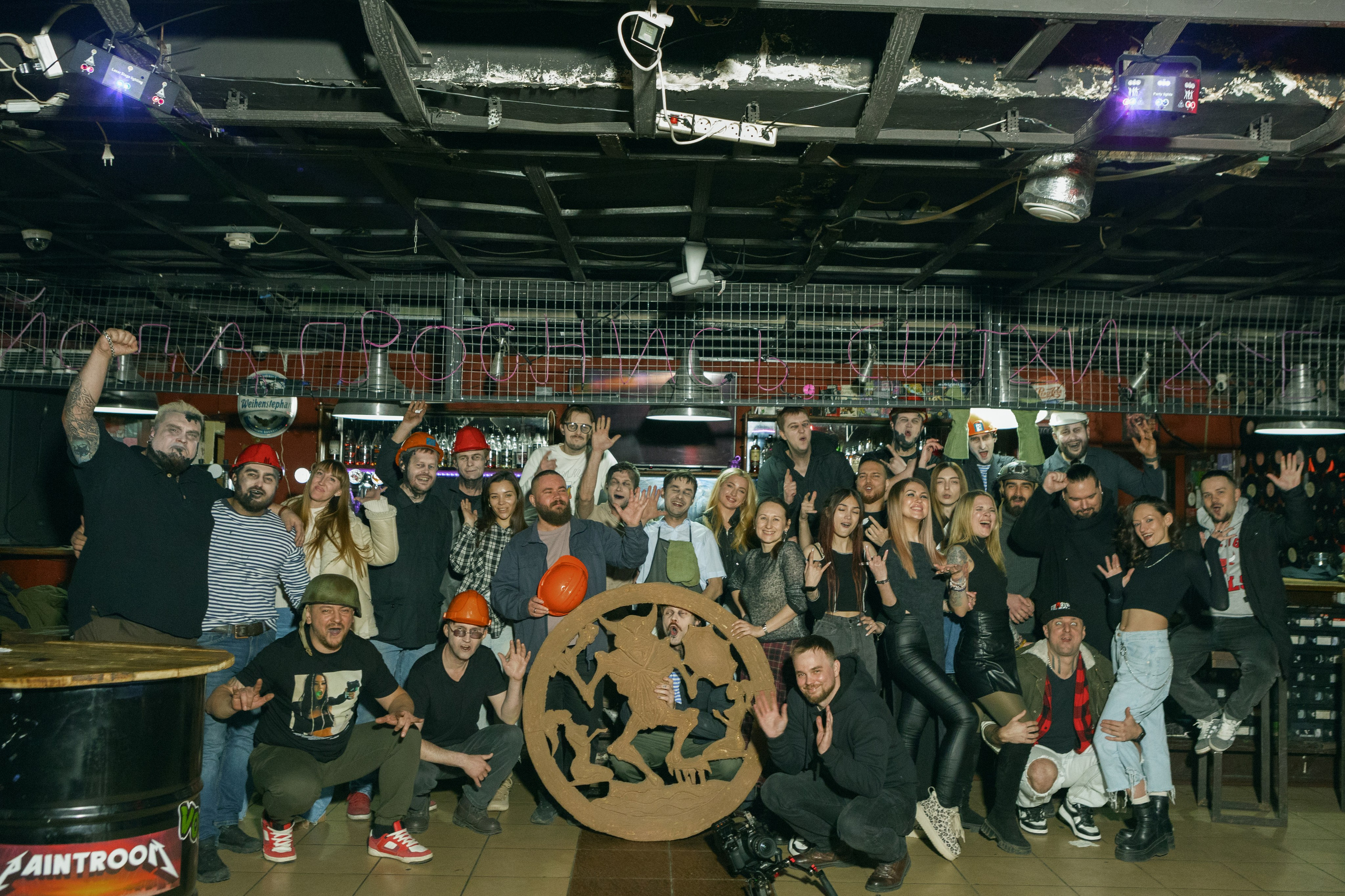 Бэкстейдж со съёмок фильма «Третья смена». Фотограф Александр Закадычный | Таганрог