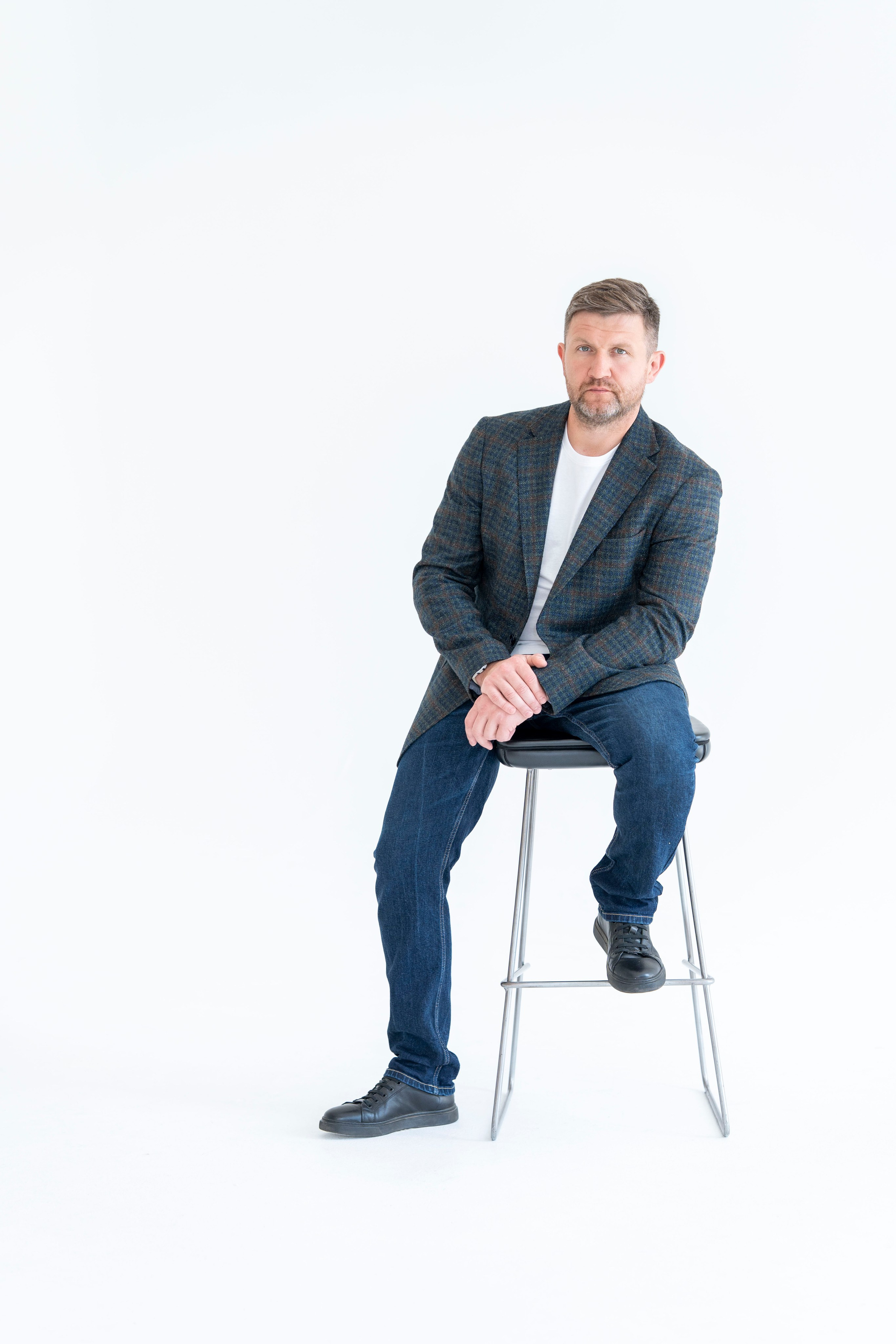 Артём. Главная