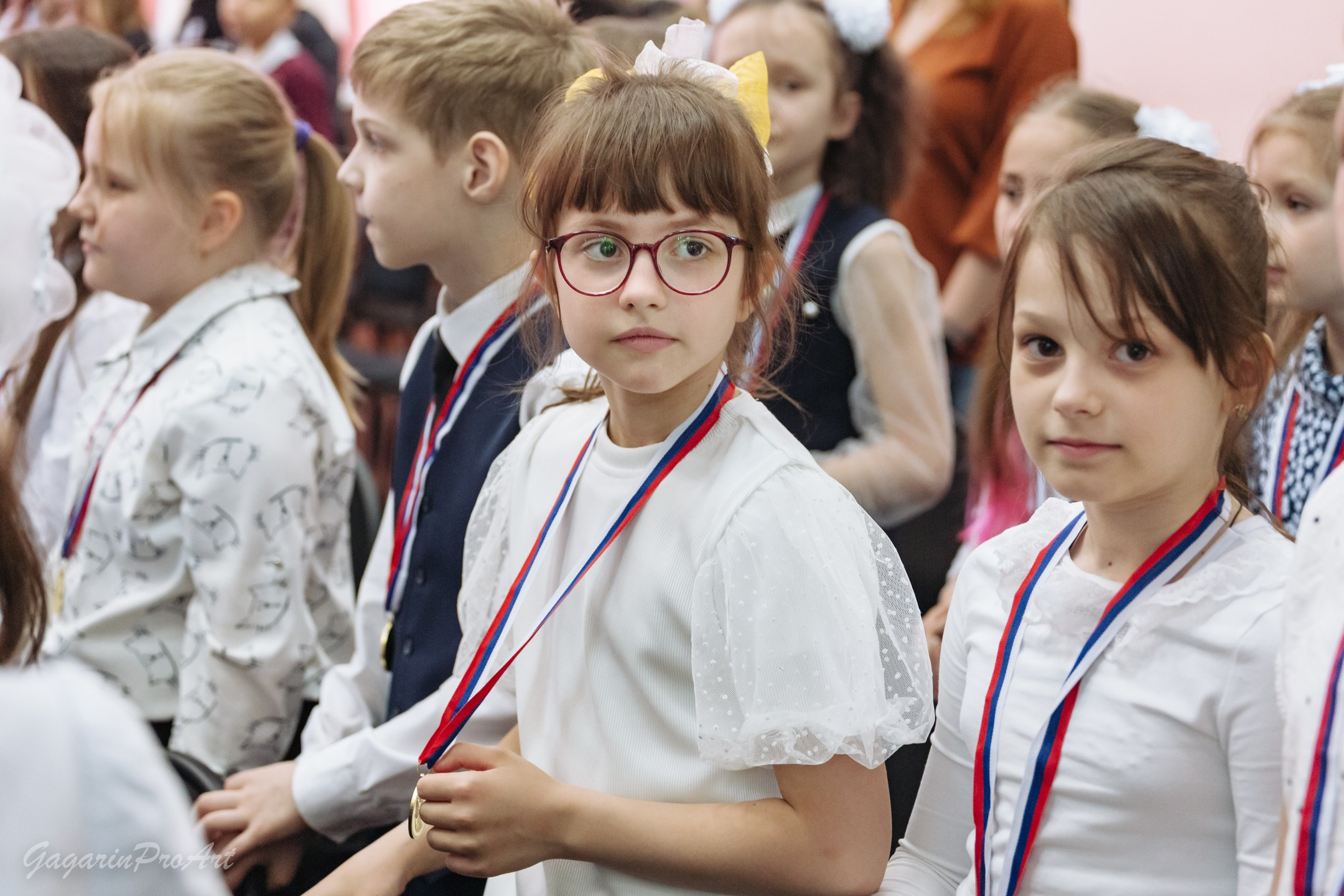 Репортаж в школе на выпускной. Фотограф на выпускной. GagarinProArt