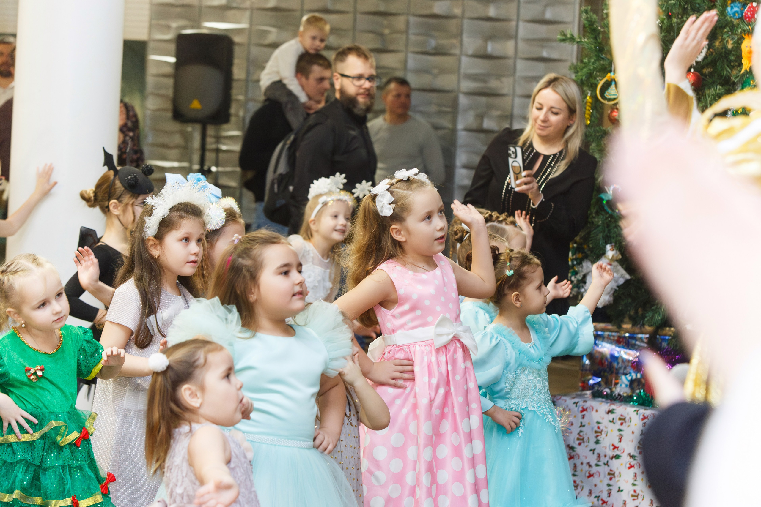 Театр-студия «ОК"ФАНТАЗИЯ» — „НОВЫЙ ГОД С ФАНТАЗИЕЙ“. Профессиональный фотограф в Мценске и Орловской области