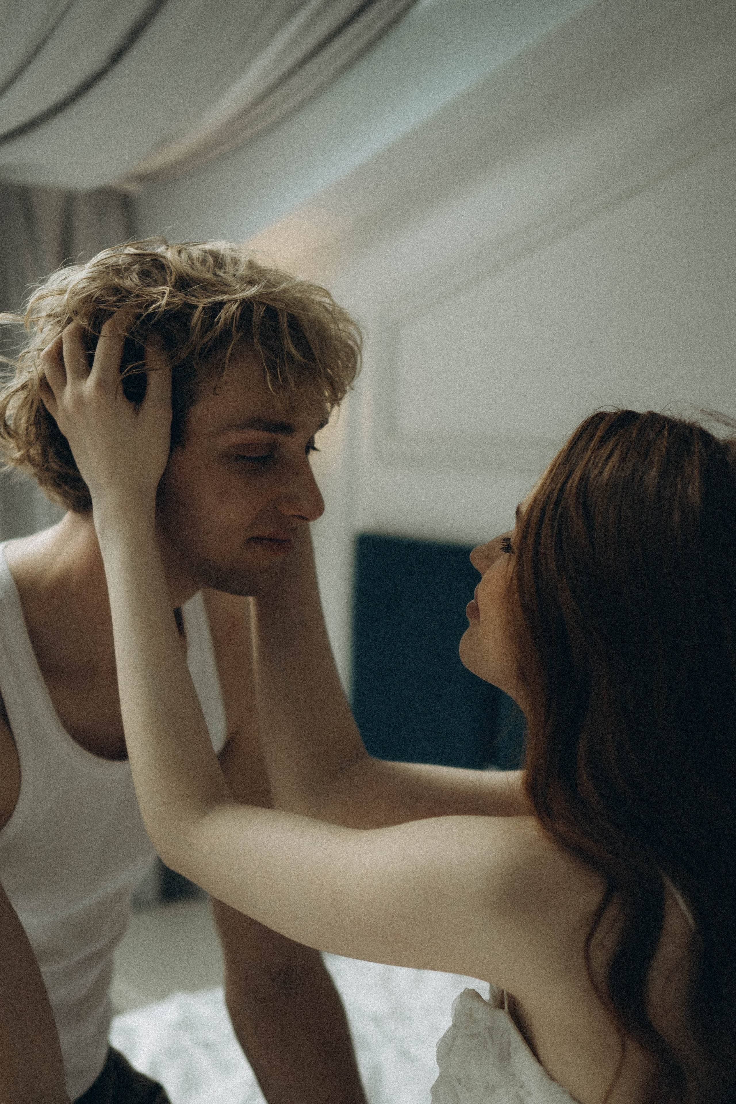 СВАДЕБНАЯ СЬЕМКА В ОТЕЛЕ. СБОРЫ ЖЕНИХА И НЕВЕСТЫ И ТАКЖЕ ТОР И ПОДГОТОВКА К ПРОГУЛКЕ. Профессиональный фотограф, Санкт-Петербург — Виктория Богомолова