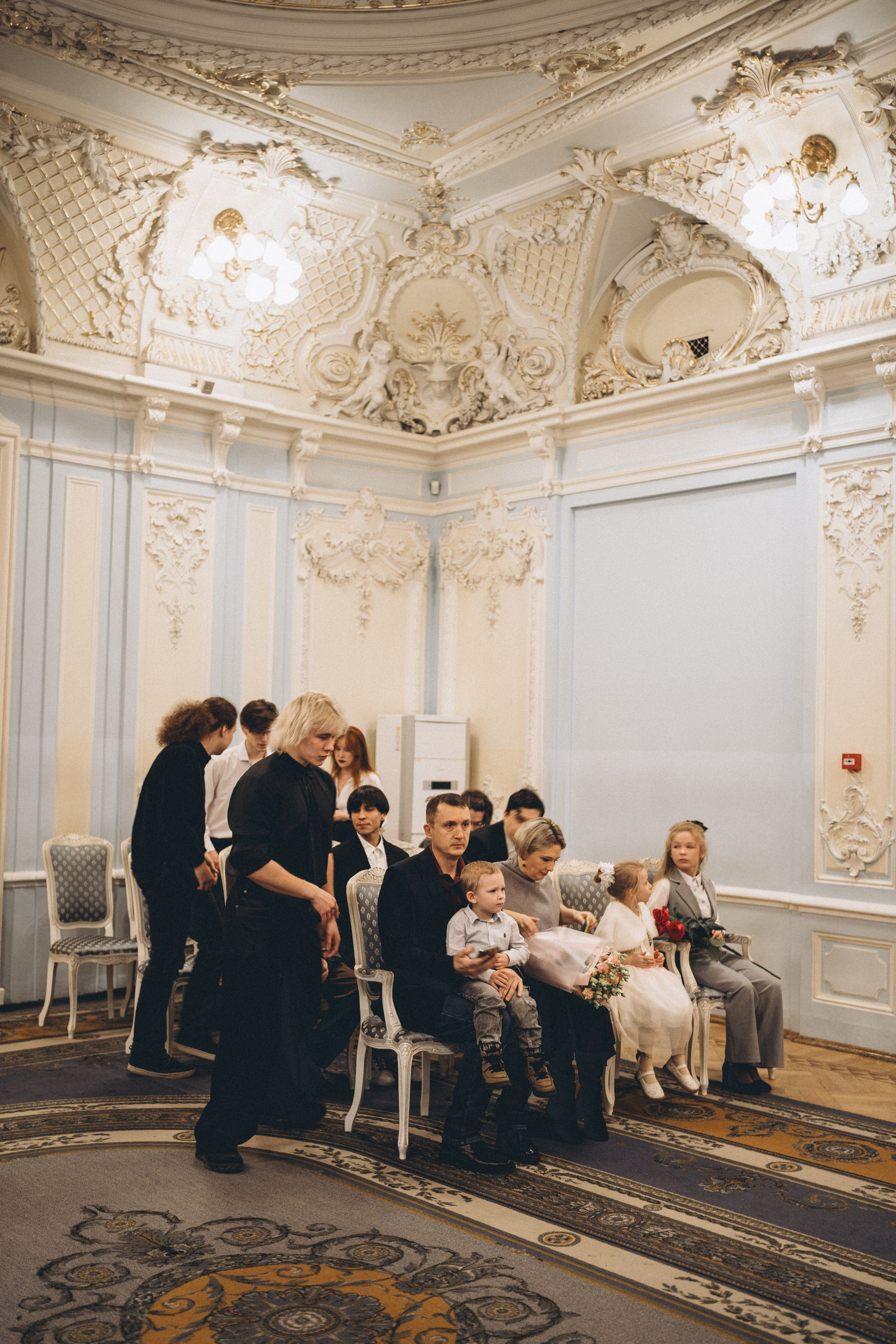 СВАДЕБНАЯ СЬЕМКА ВО ВТОРОМ ДВОРЦЕ С ГОСТЯМИ И ПРОГУЛКА В ТАВРИЧЕСКОМ САДУ. Профессиональный фотограф, Санкт-Петербург — Виктория Богомолова