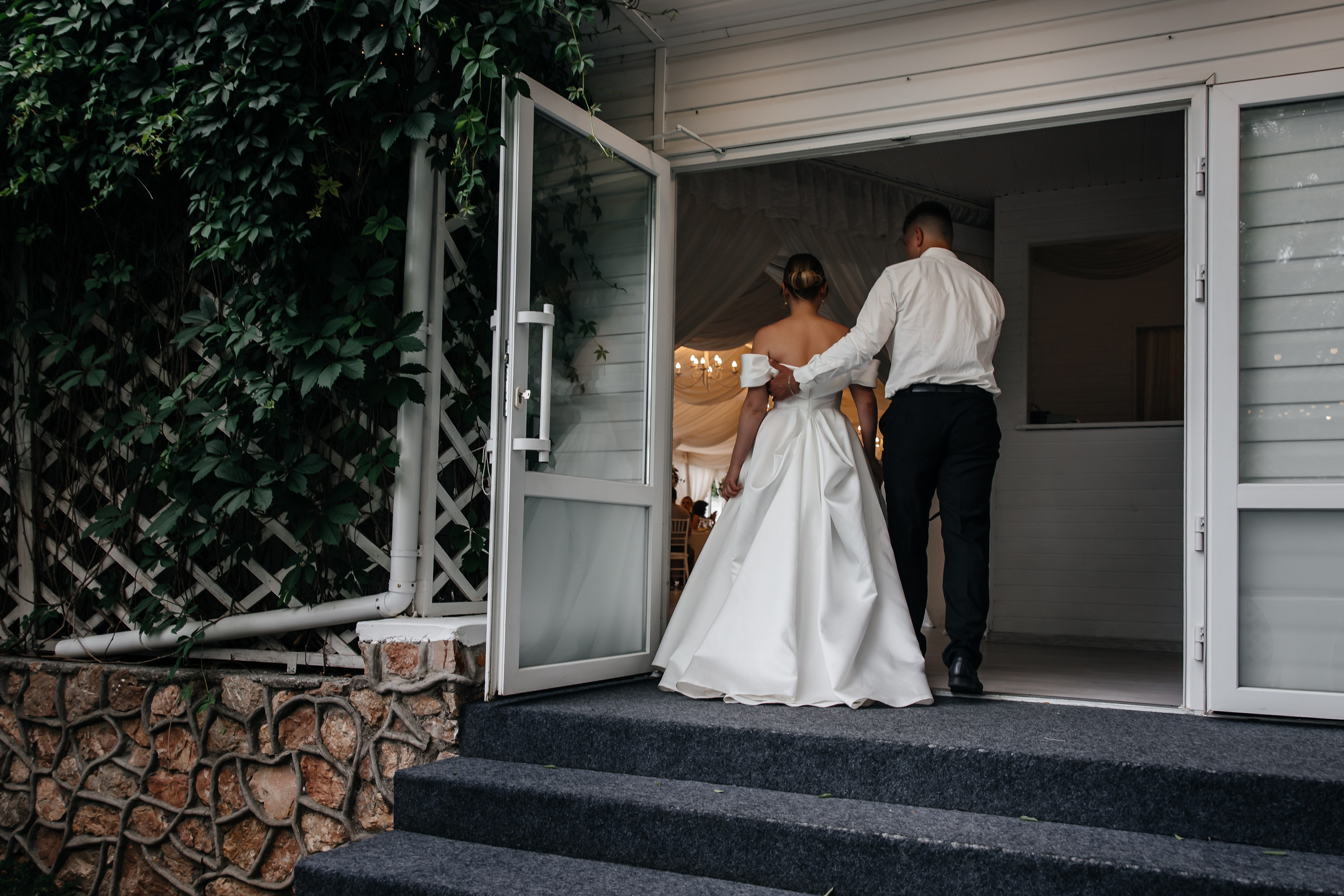 Анонс свадьбы Юлии и Игоря. Городская лавстори в Севастополе. Свадебный фотограф в Крыму и Севастополе Ольга Баскакова